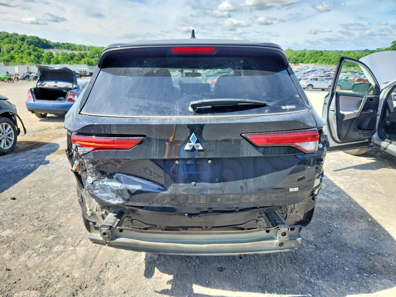 2022 Mitsubishi Outlander Se - zdjęcie 6