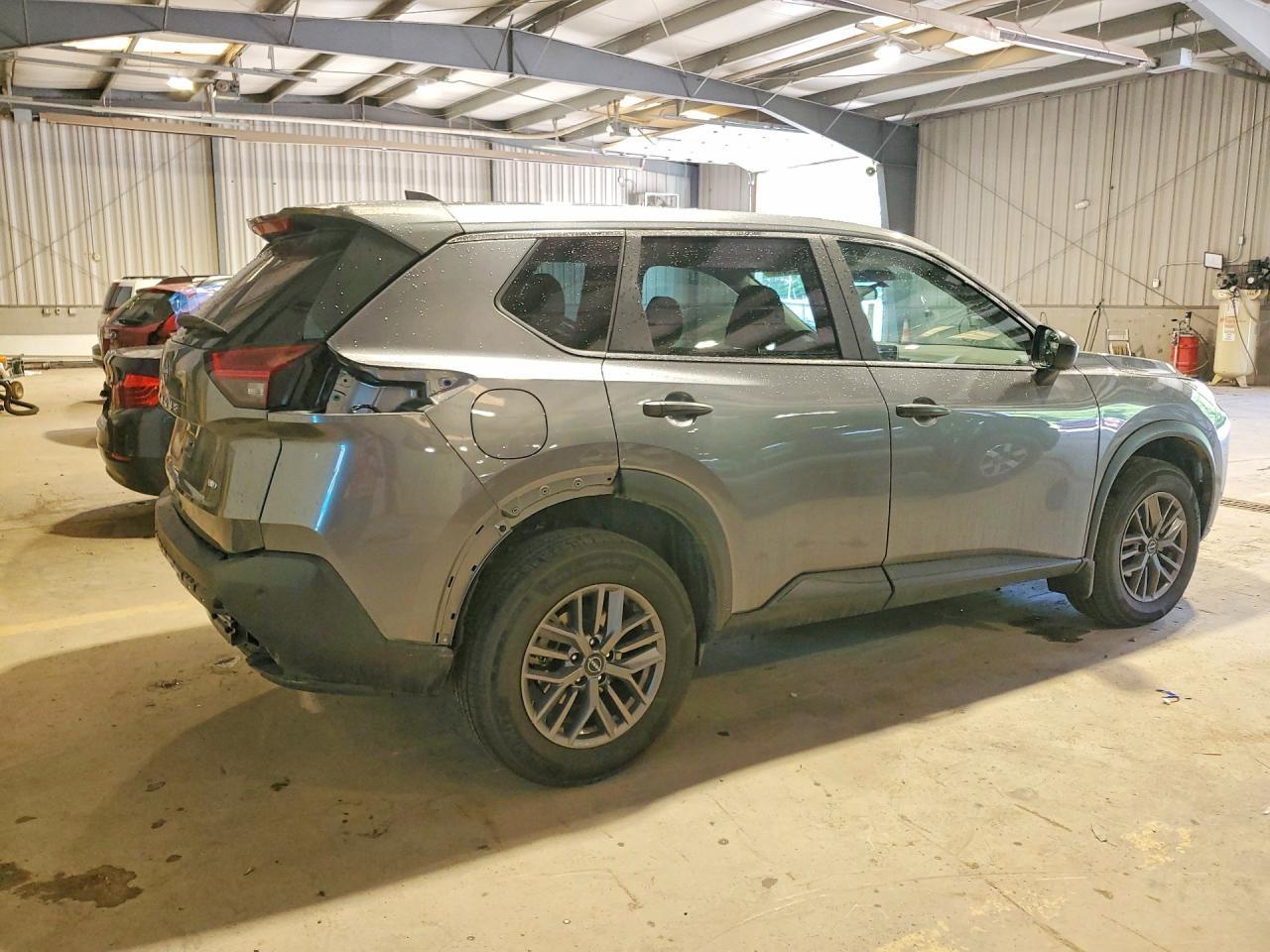 2023 Nissan Rogue S - zdjęcie 3