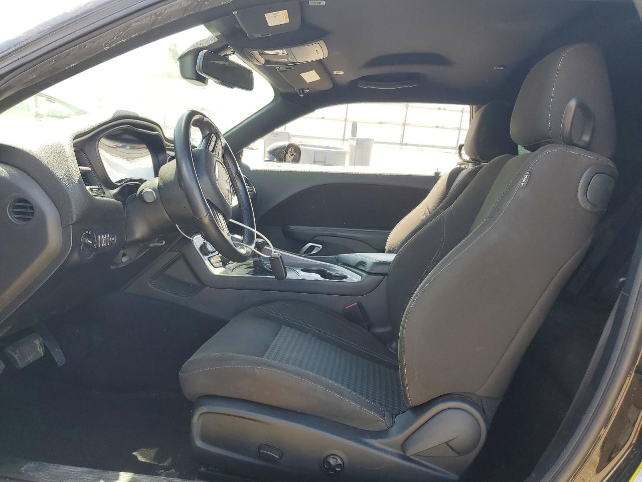 2020 Dodge Challenger Sxt - zdjęcie 7