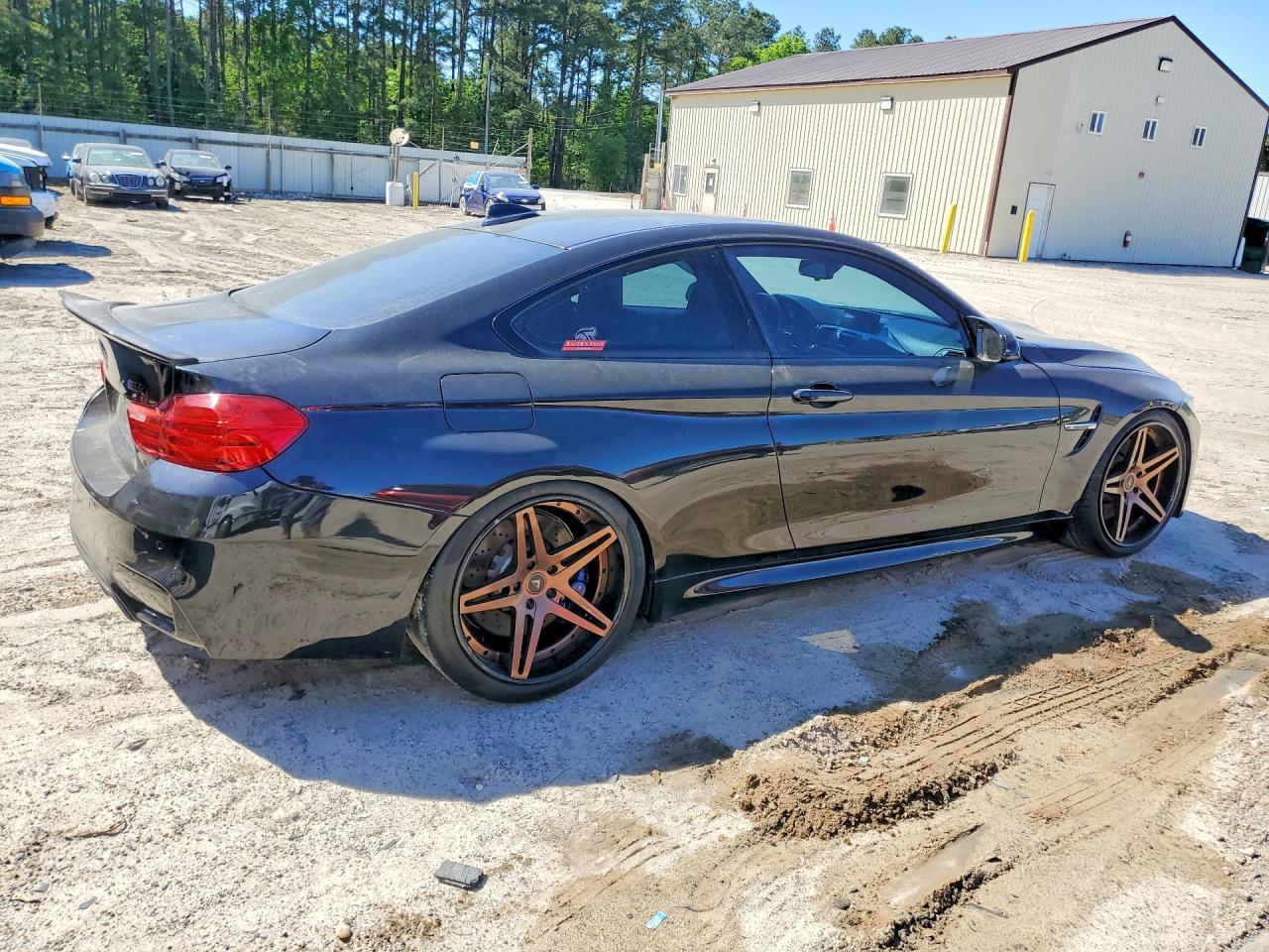 2015 BMW M4 - zdjęcie 3