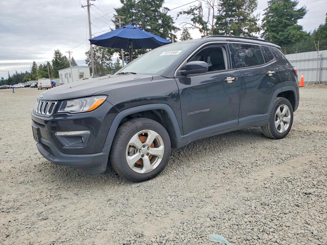 2021 Jeep Compass Latitude - zdjęcie główne