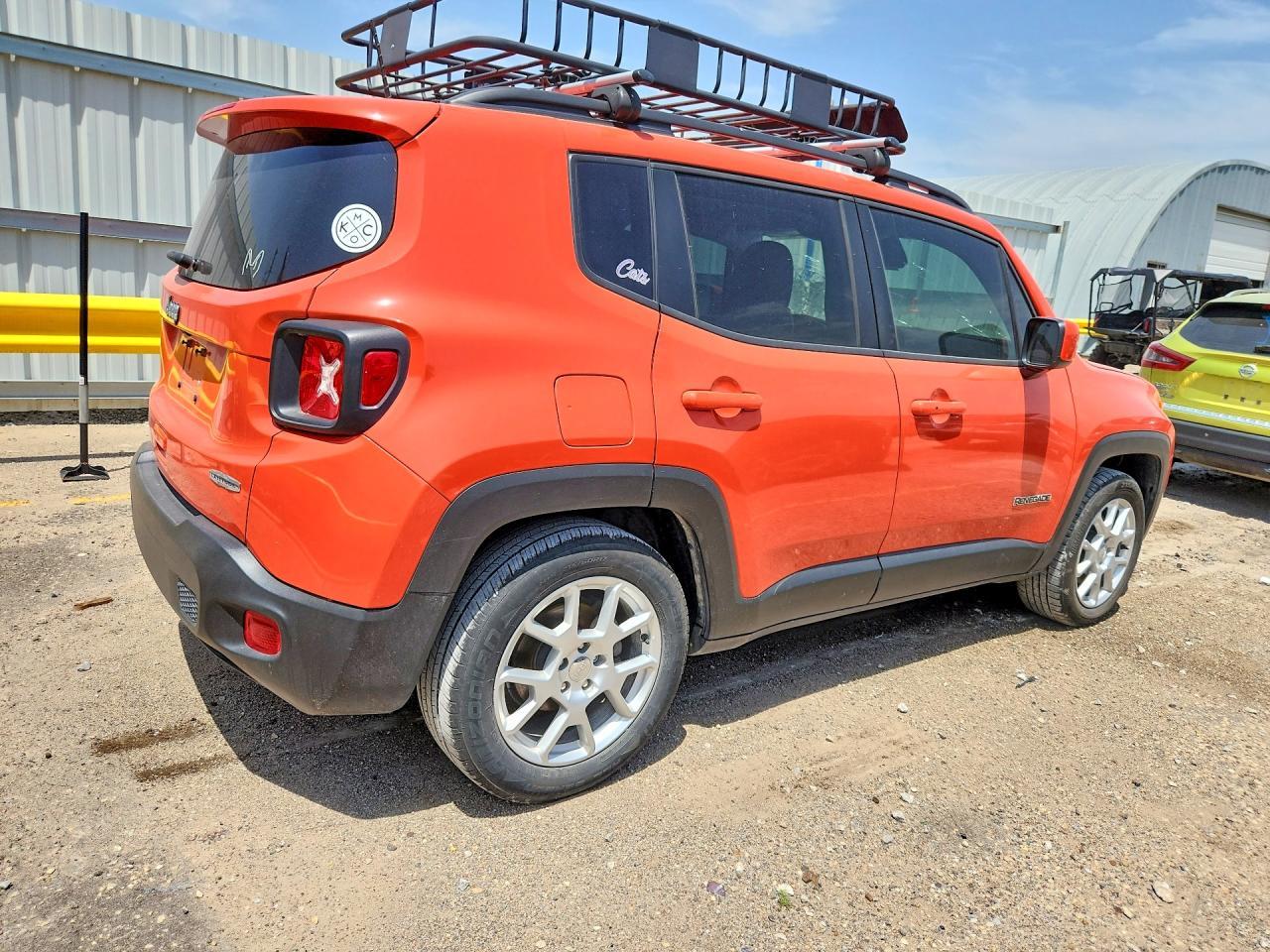 2020 Jeep Renegade Latitude - zdjęcie 3