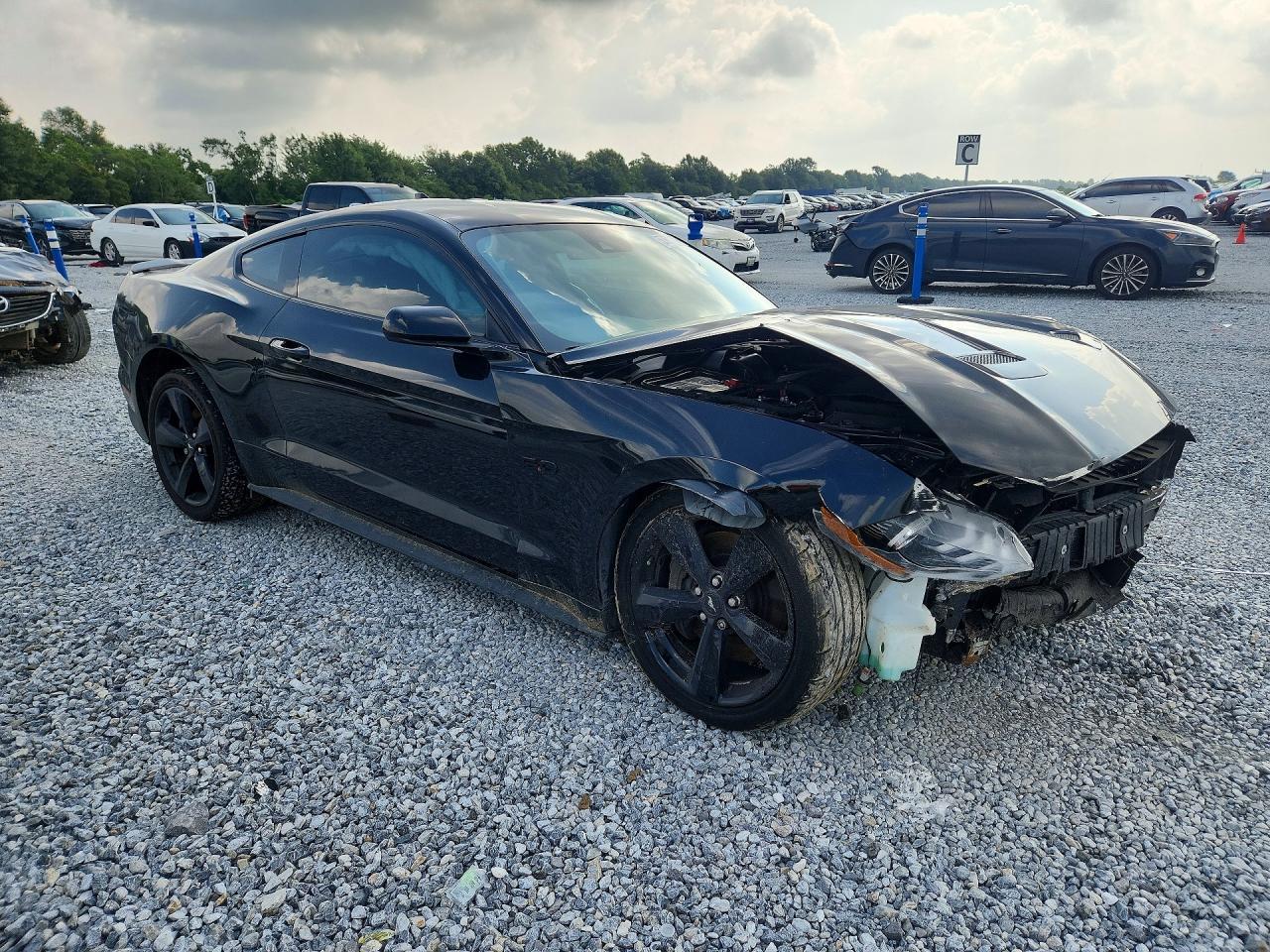 2021 Ford Mustang Gt - zdjęcie 4