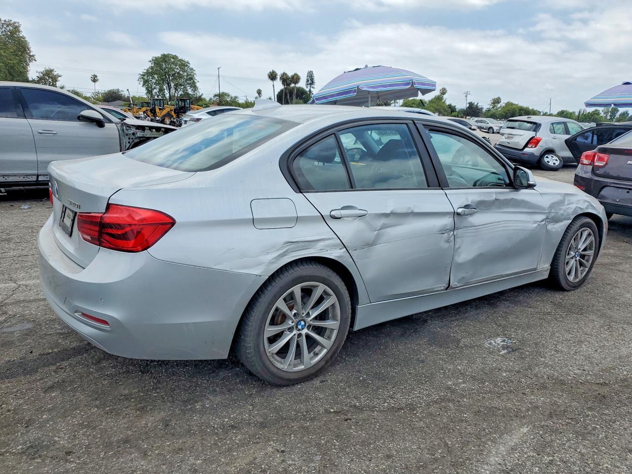 BMW Seria 3 - zdjęcie 3