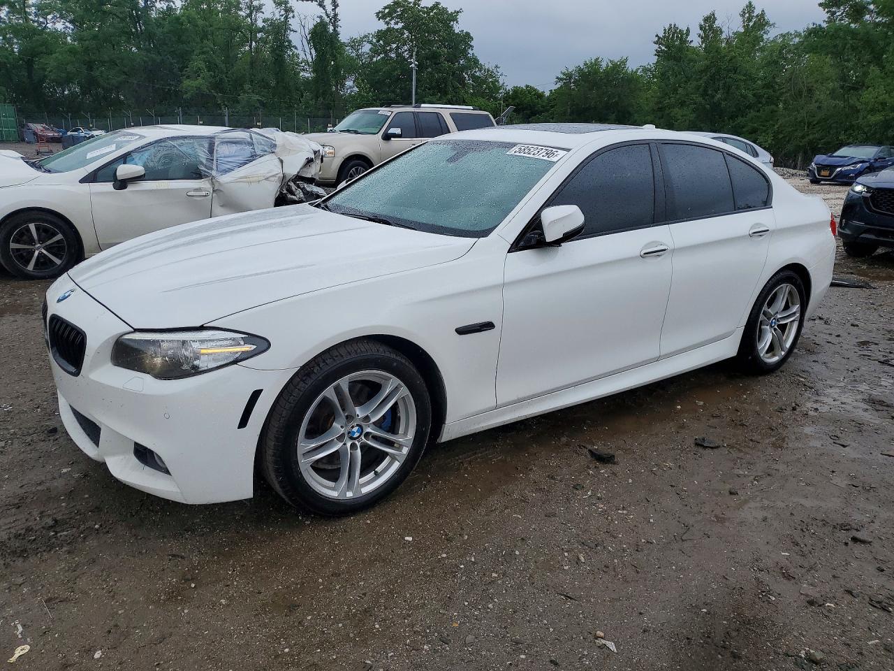 2016 BMW Seria 5 528i - zdjęcie główne