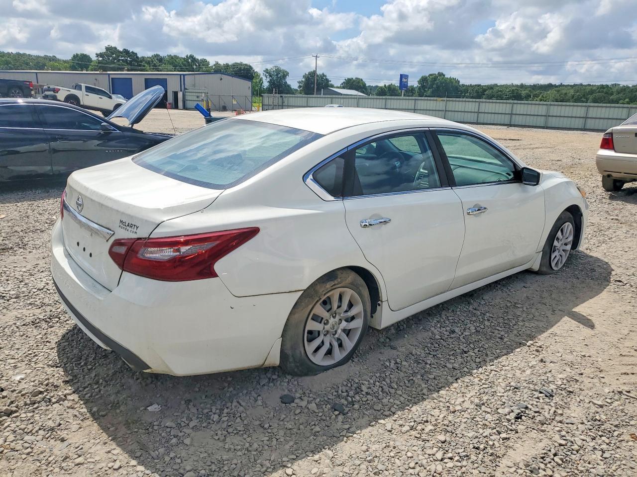 2018 Nissan Altima 2.5 S - zdjęcie 3