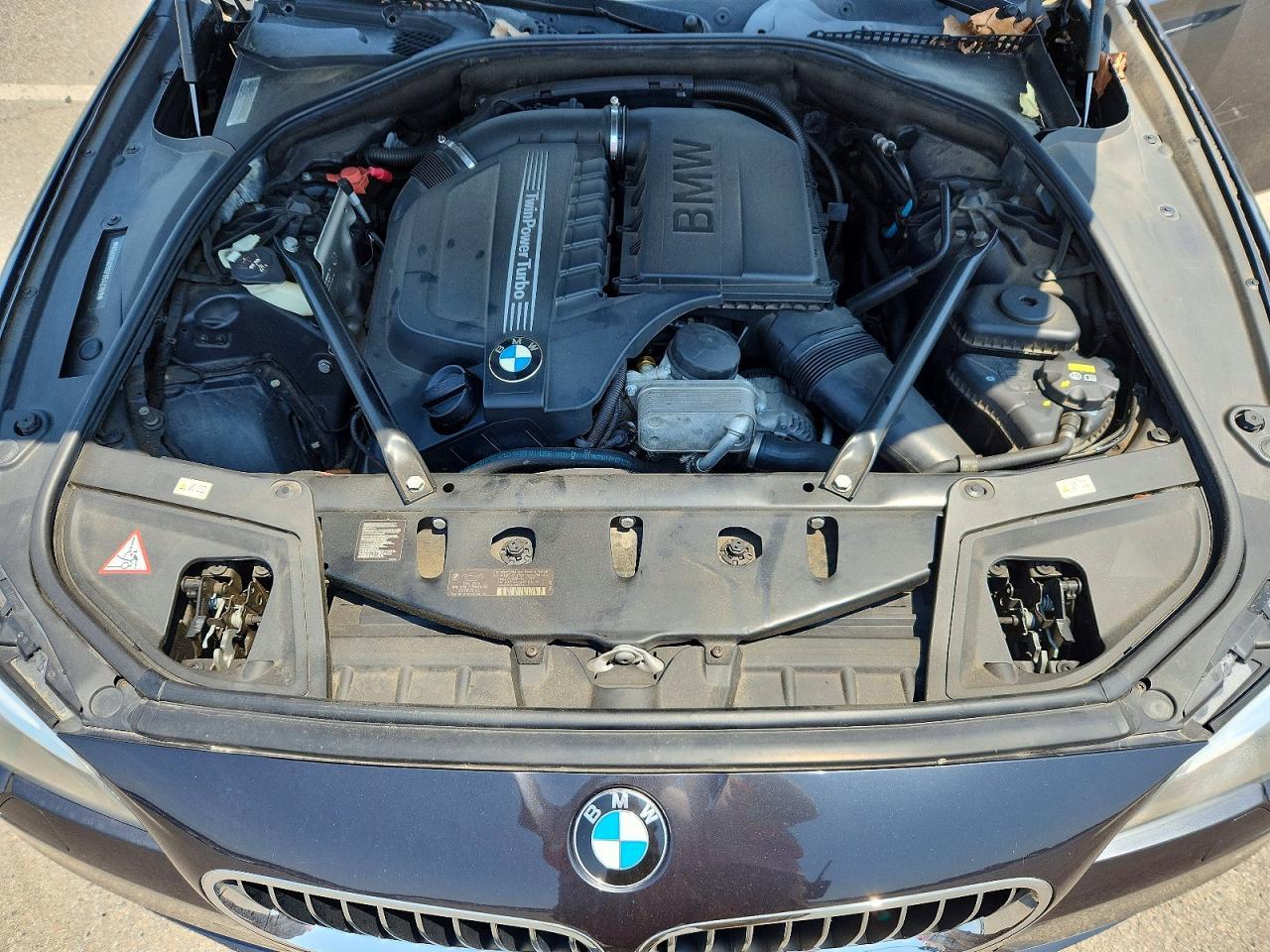 2015 BMW Seria 5 535i - zdjęcie 11