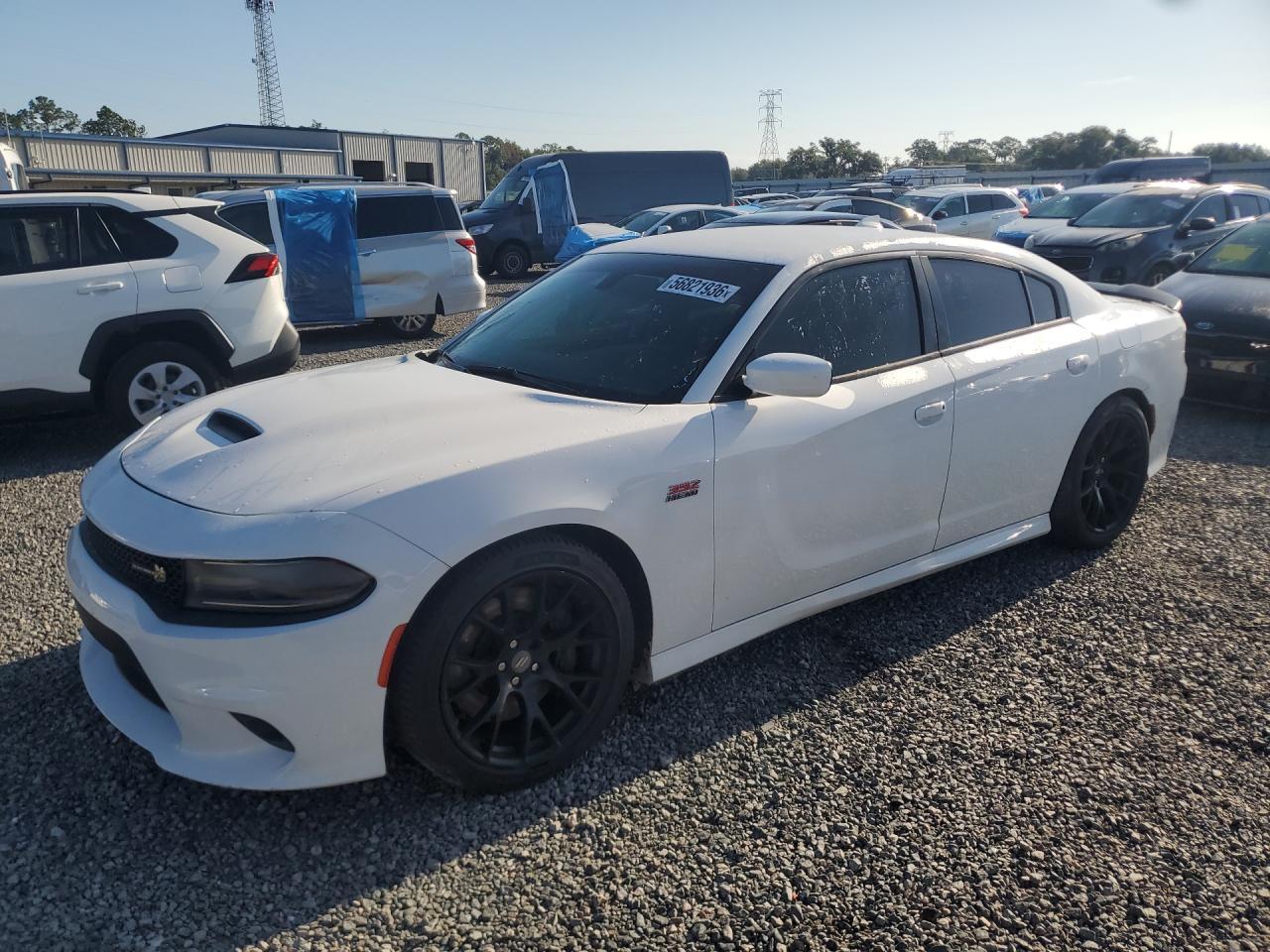 2017 Dodge Charger R - zdjęcie główne