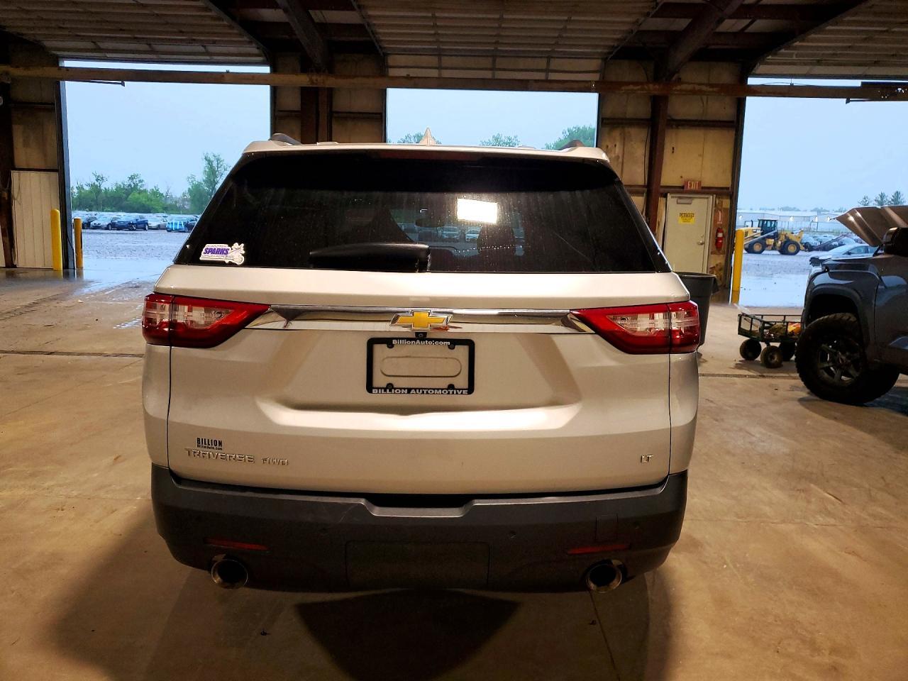 2021 Chevrolet Traverse Lt - zdjęcie 6