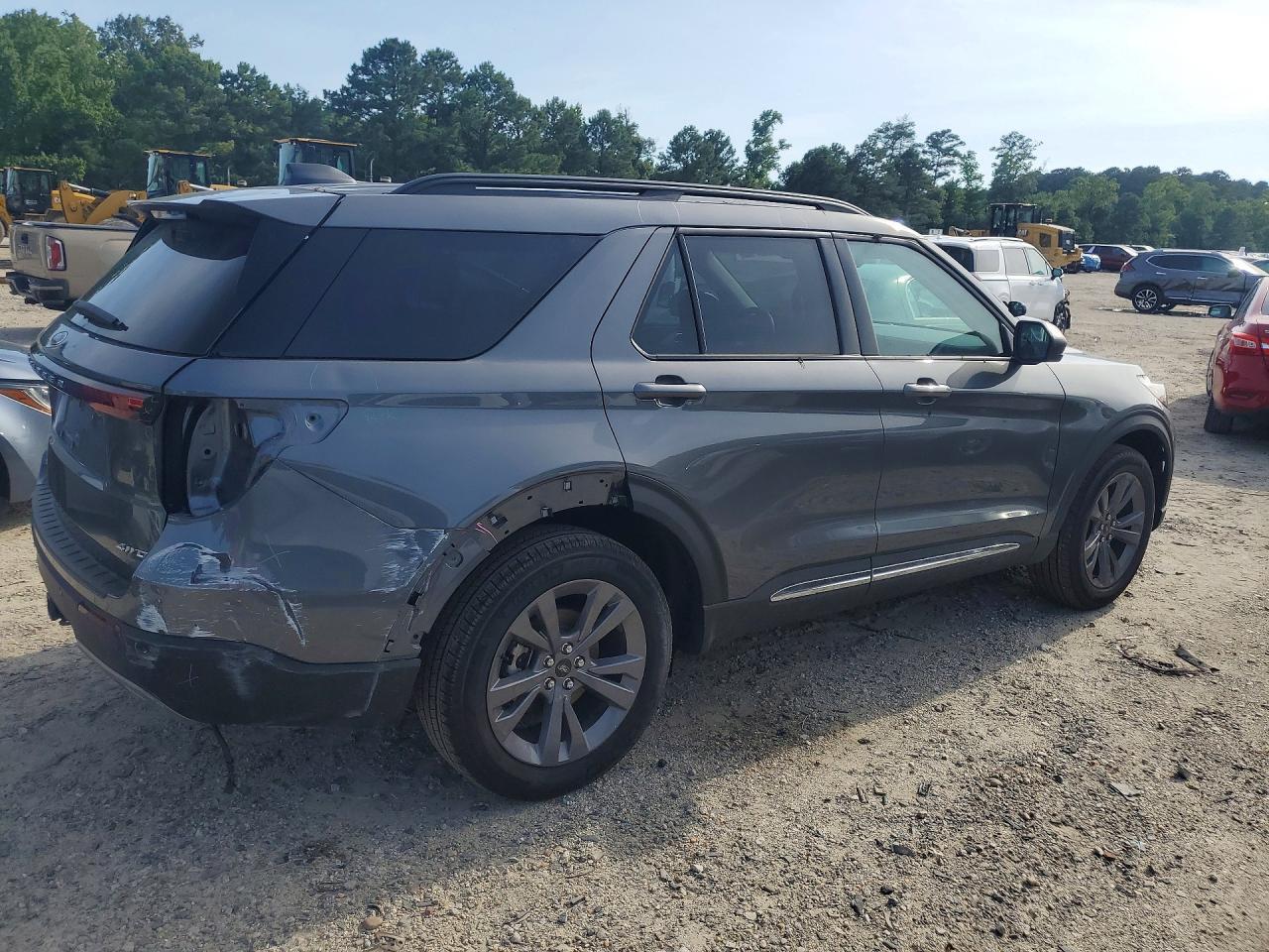 2025 Ford Explorer Active - zdjęcie 3