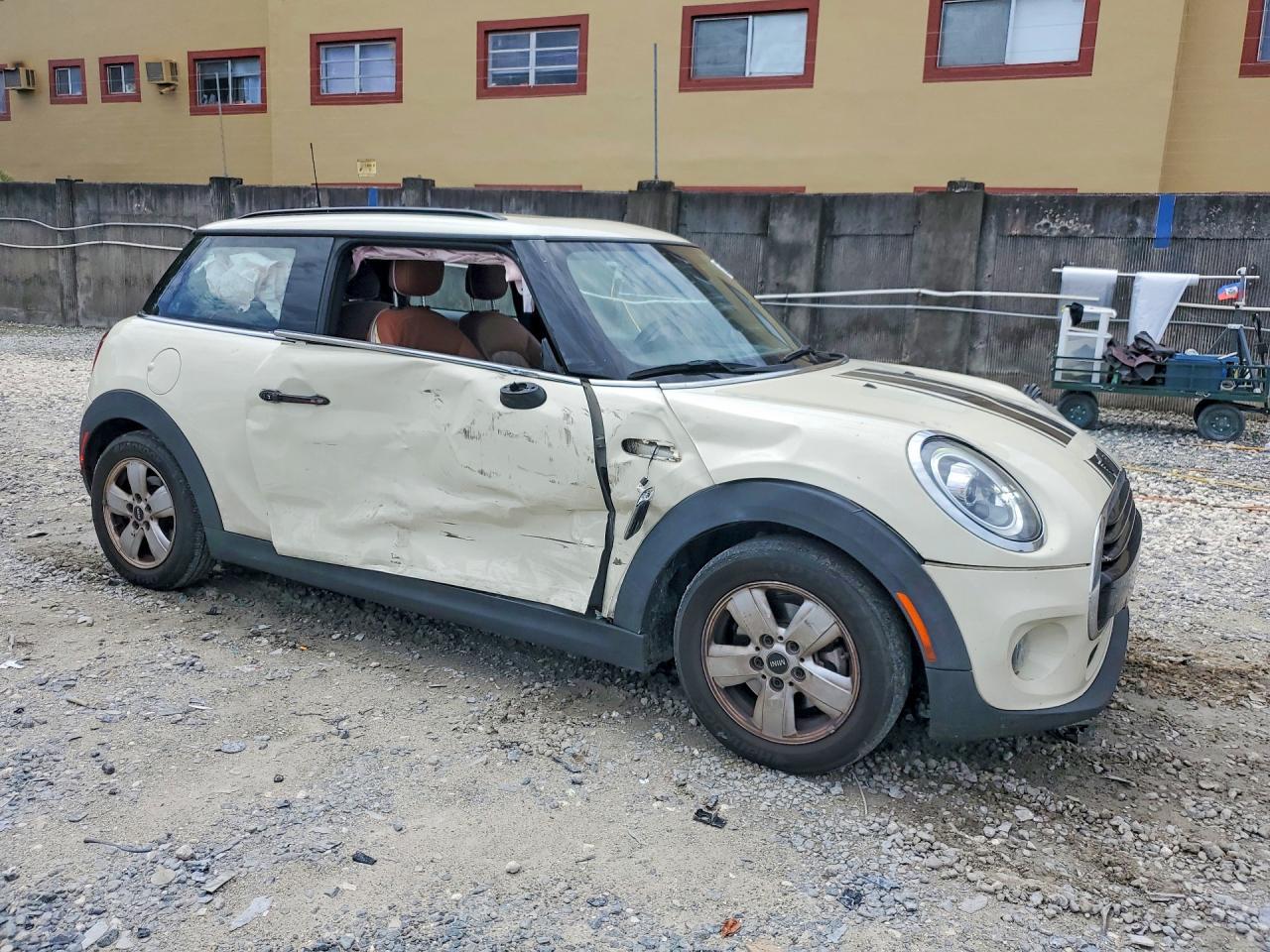 2021 Mini Cooper - zdjęcie 4