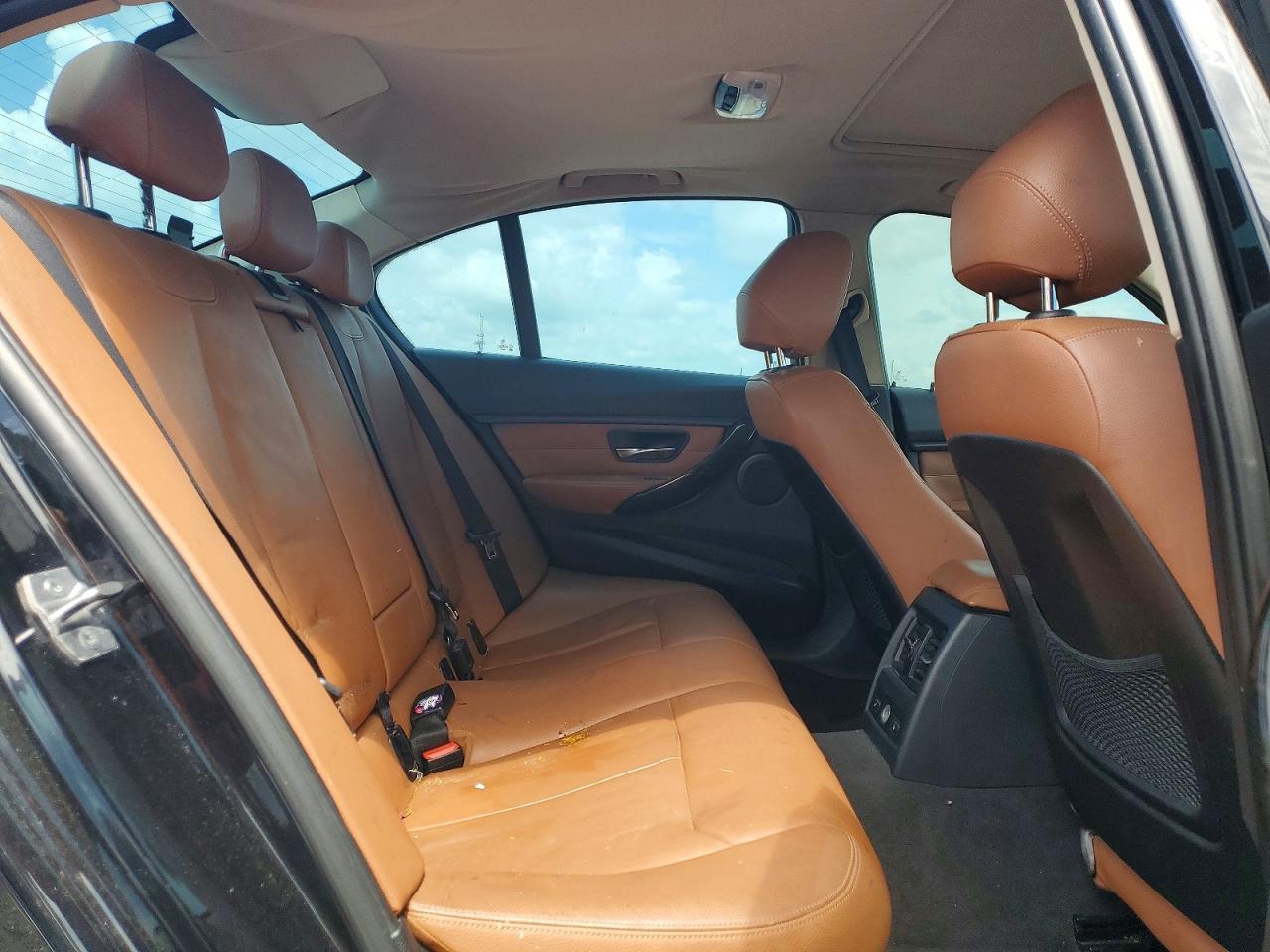2014 BMW Seria 3 328i - zdjęcie 10