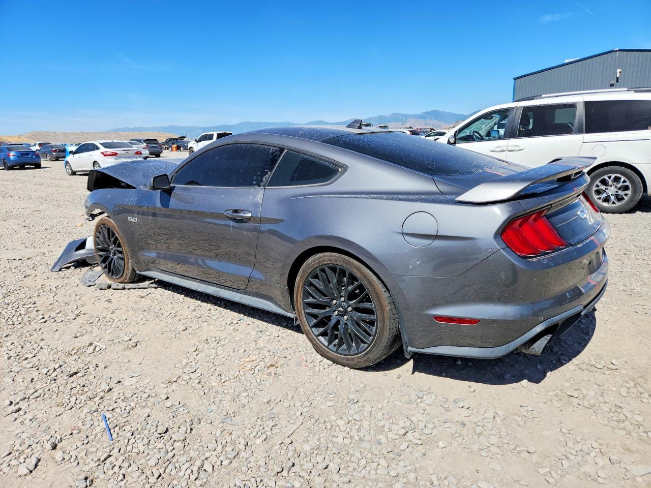 2021 Ford Mustang Gt - zdjęcie 2