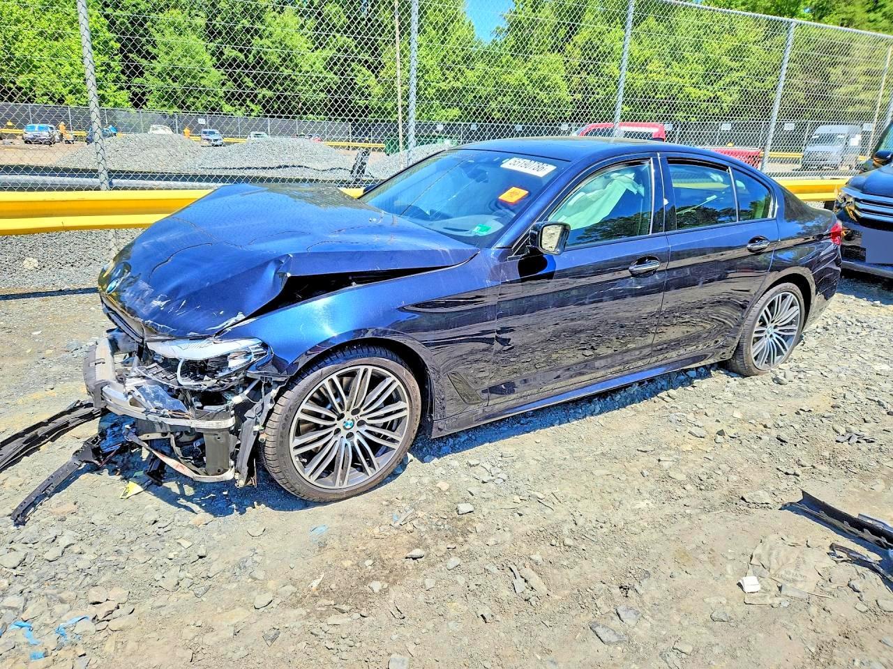 2017 BMW 530 Xi - zdjęcie główne