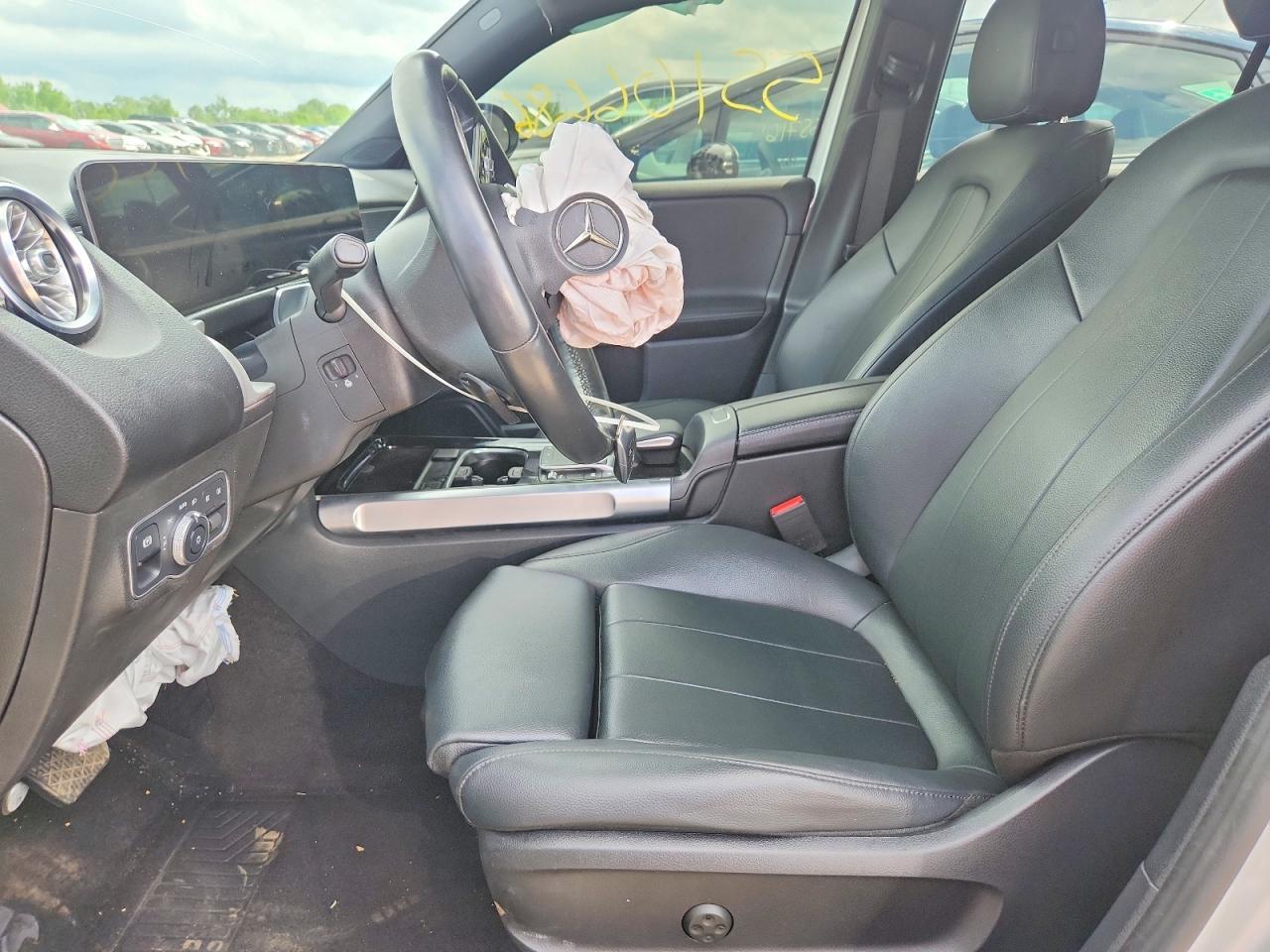 2021 Mercedes-Benz Glb 250 4Matic - zdjęcie 7