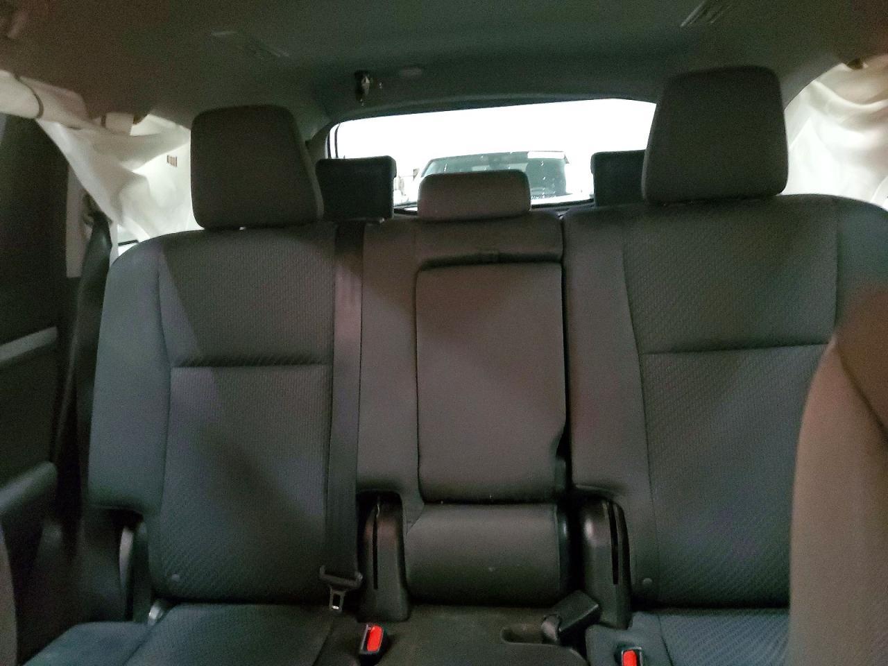 2015 Toyota Highlander Le - zdjęcie 10