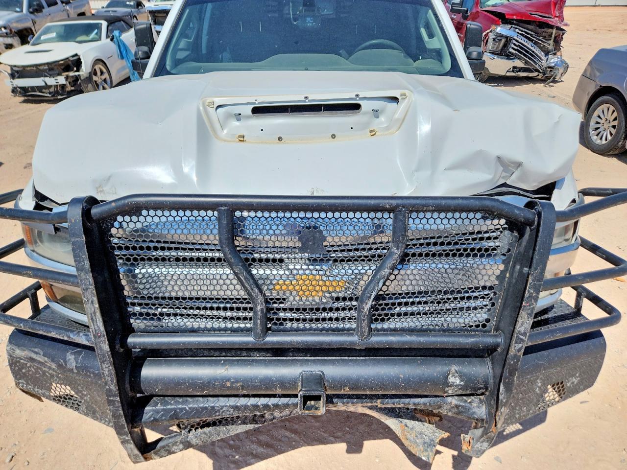 2018 Chevrolet Silverado C2500 Heavy Duty - zdjęcie 11