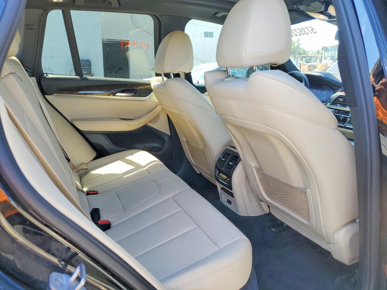 2020 BMW X3 xDrive30I - zdjęcie 11