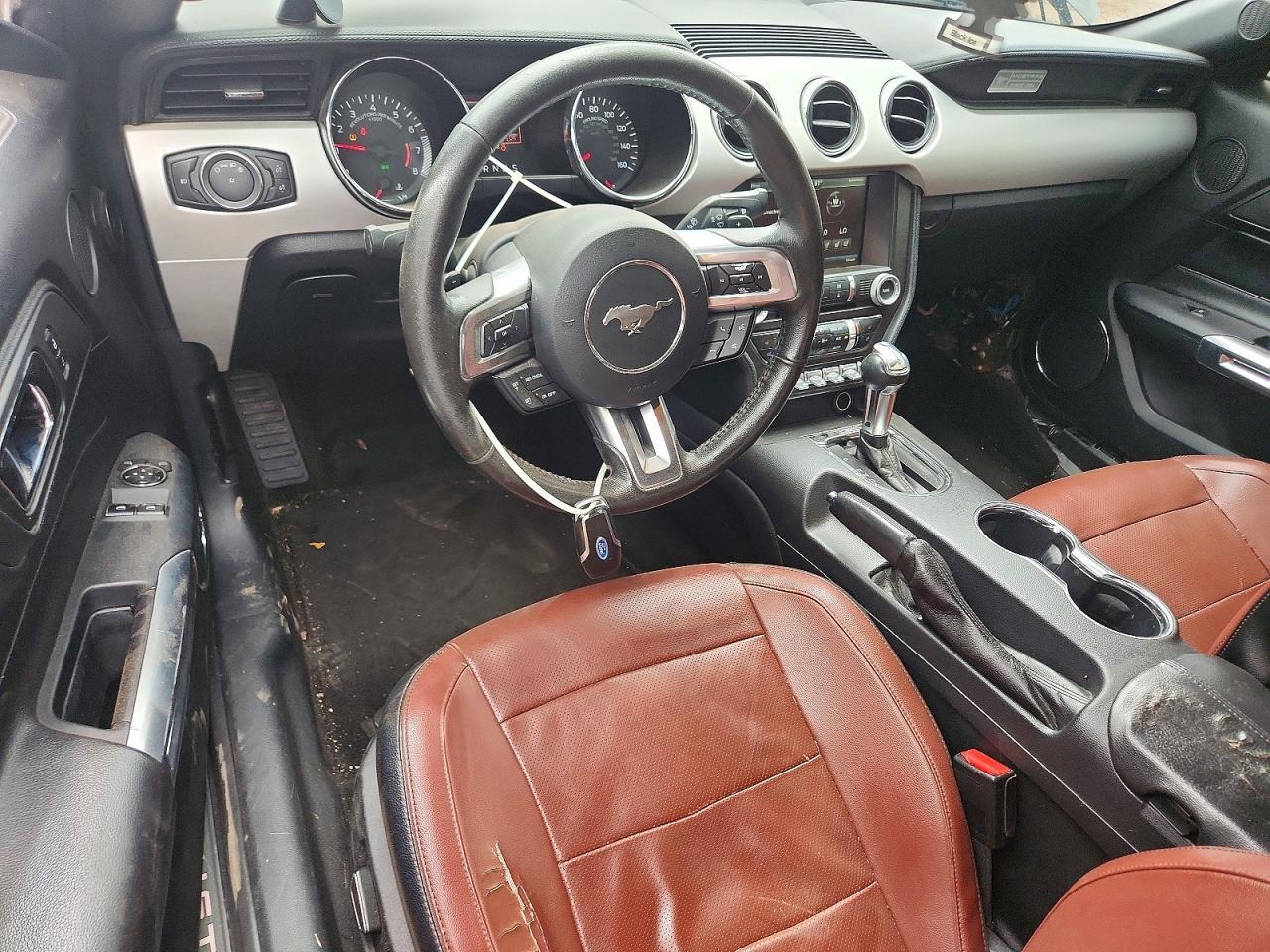 2015 Ford Mustang - zdjęcie 8