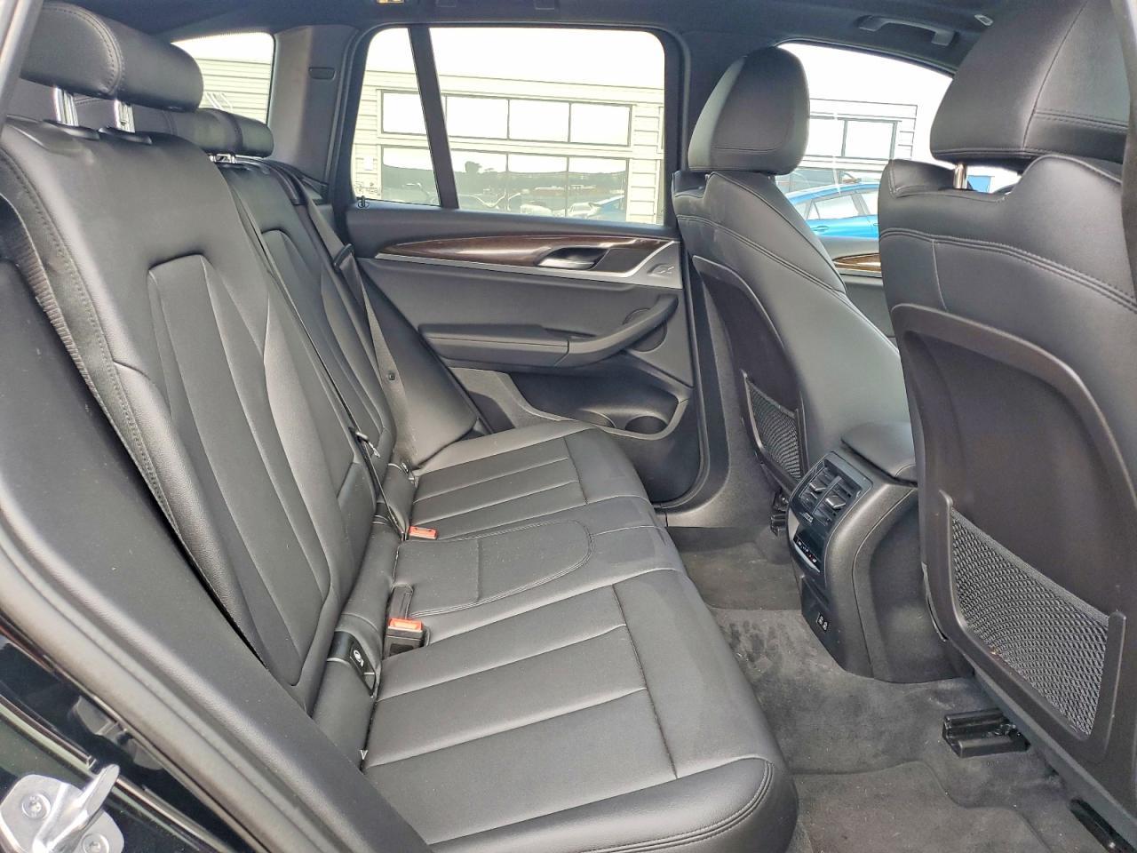2021 BMW X3 xDrive30I - zdjęcie 11