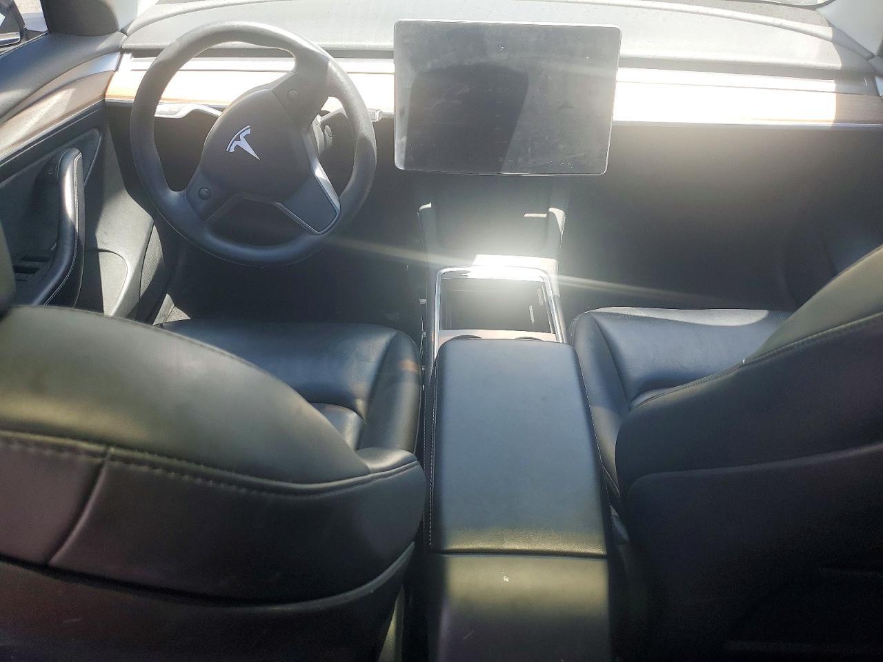2023 Tesla Model 3 - zdjęcie 8