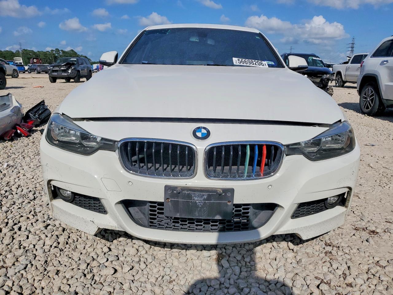 2017 BMW 330 I - zdjęcie 5