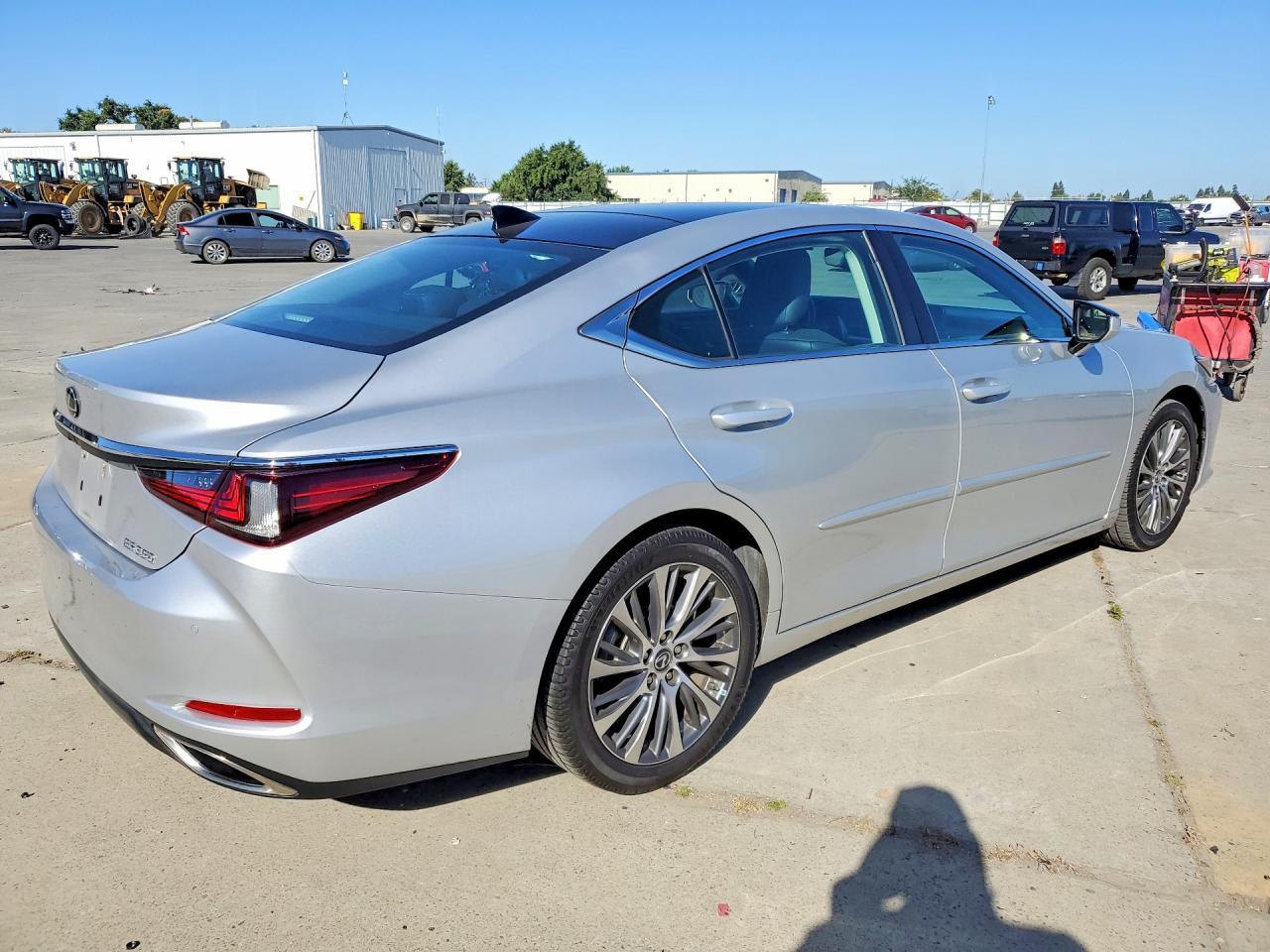 2020 Lexus Es 350 - zdjęcie 3