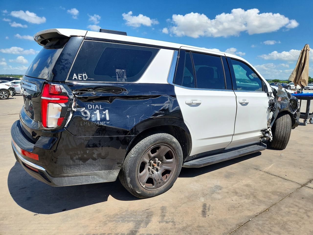 2023 Chevrolet Tahoe C1500 - zdjęcie 3
