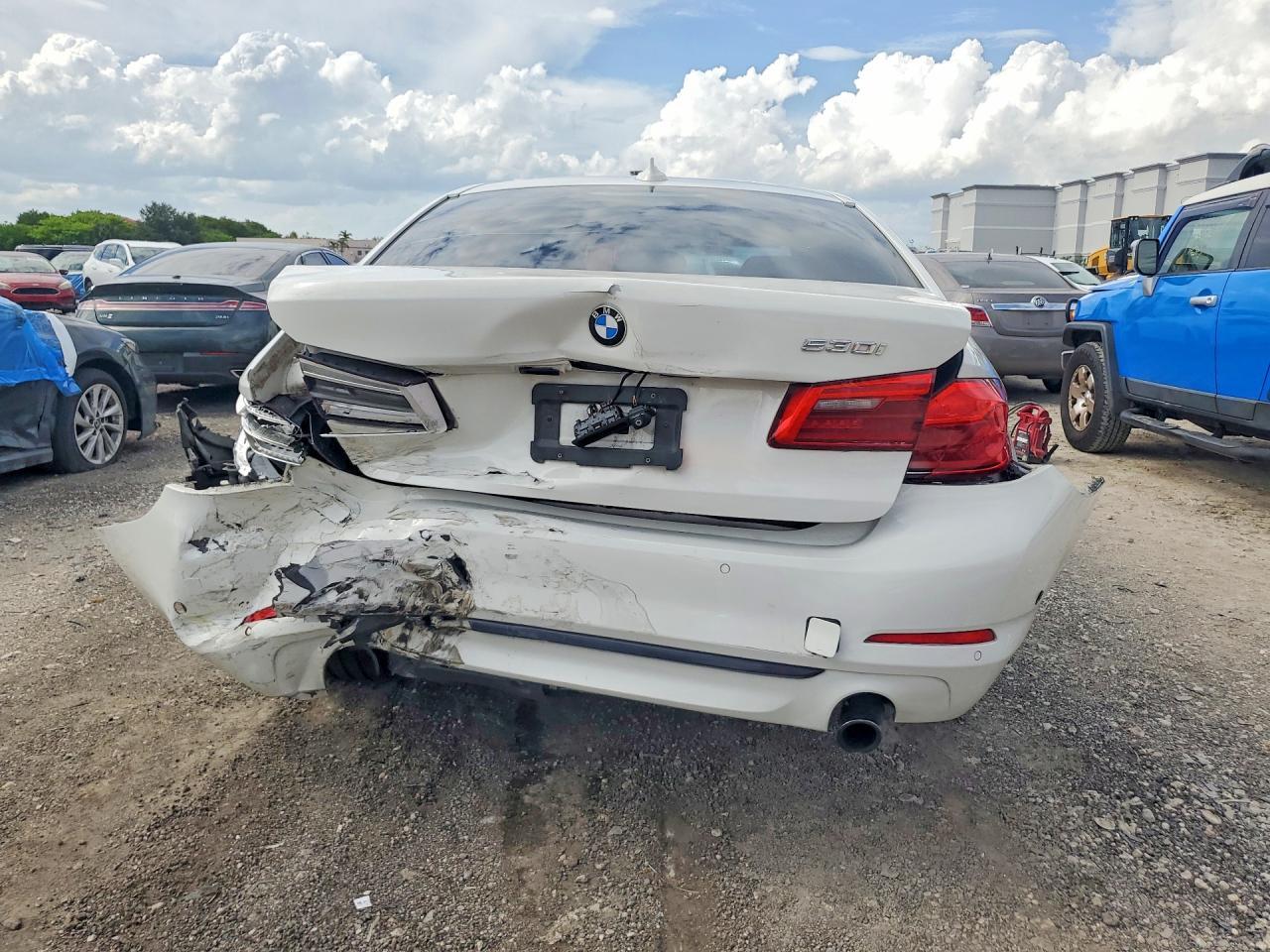 2017 BMW 530 I - zdjęcie 6