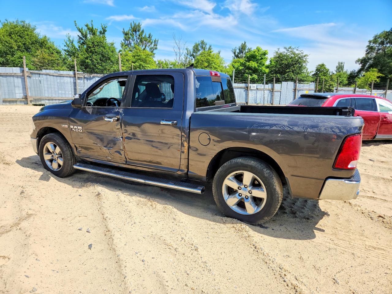 2017 Ram 1500 Slt - zdjęcie 2