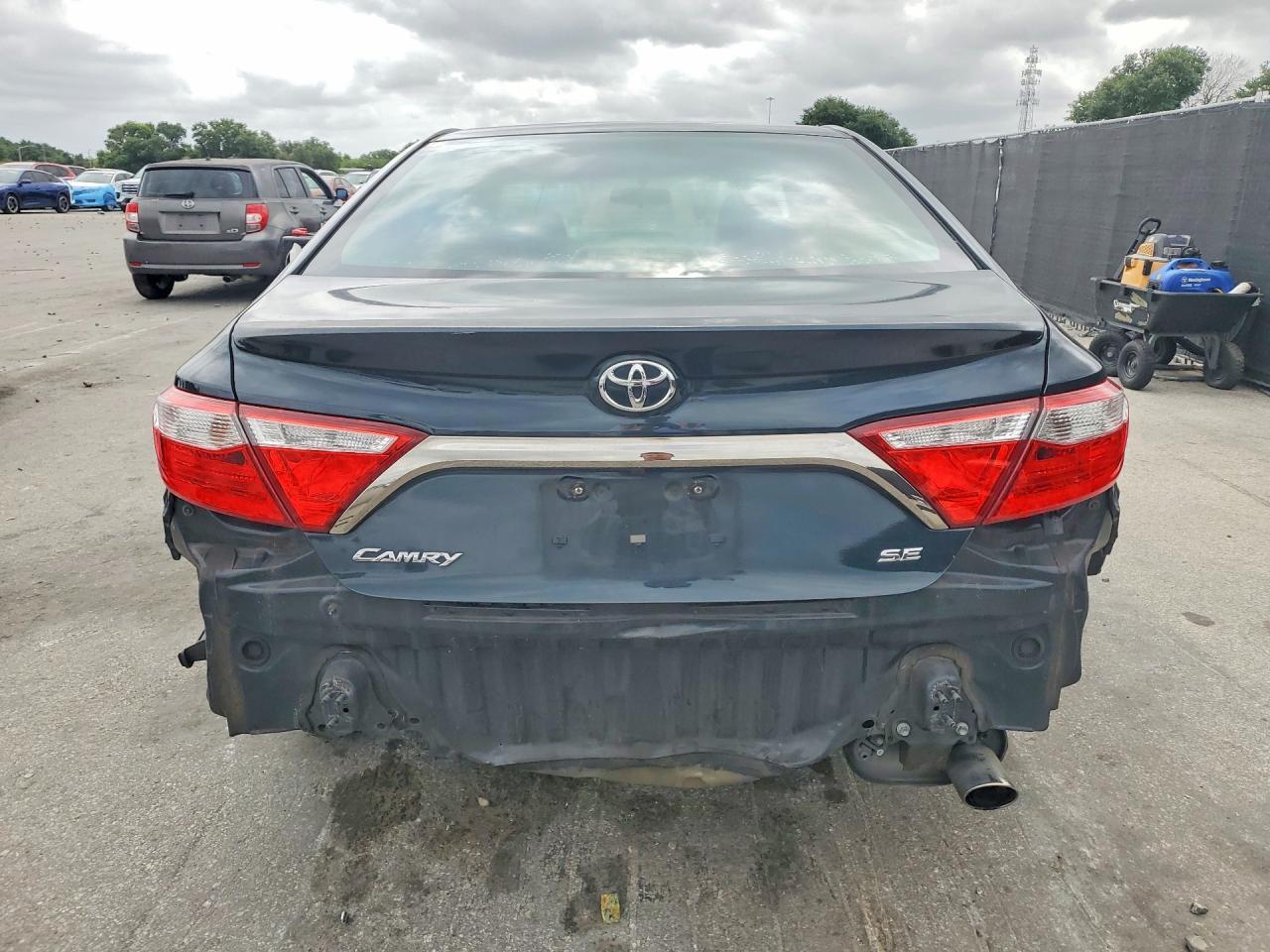 2017 Toyota Camry Se - zdjęcie 6