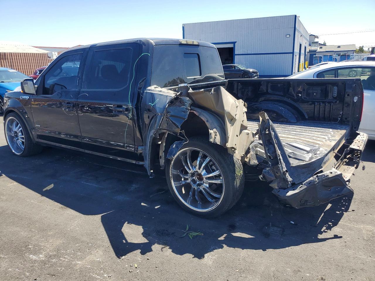 2016 Ford F150 Supercrew - zdjęcie 2