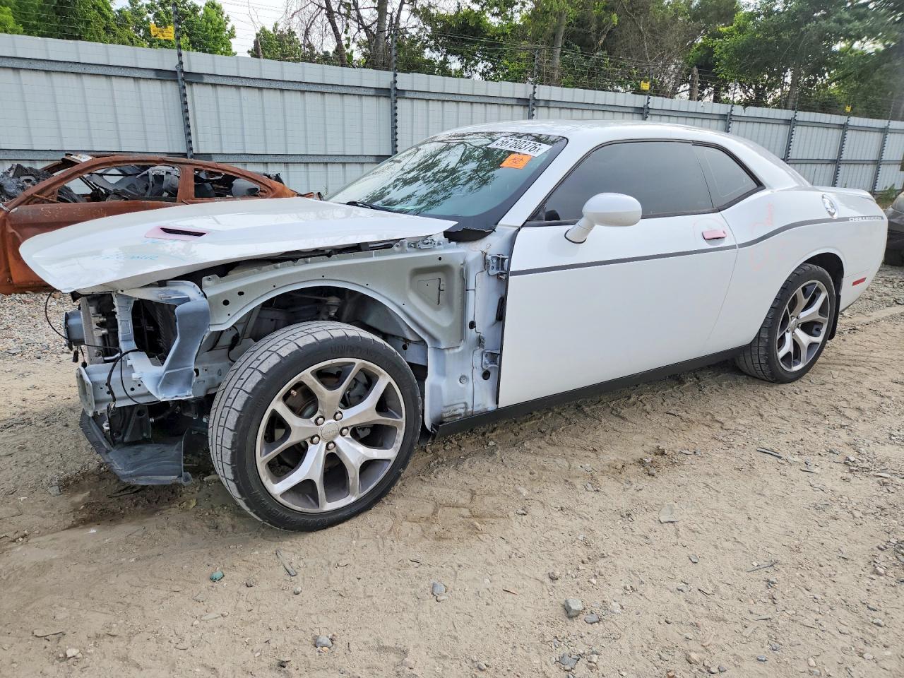 2016 Dodge Challenger Sxt - zdjęcie główne