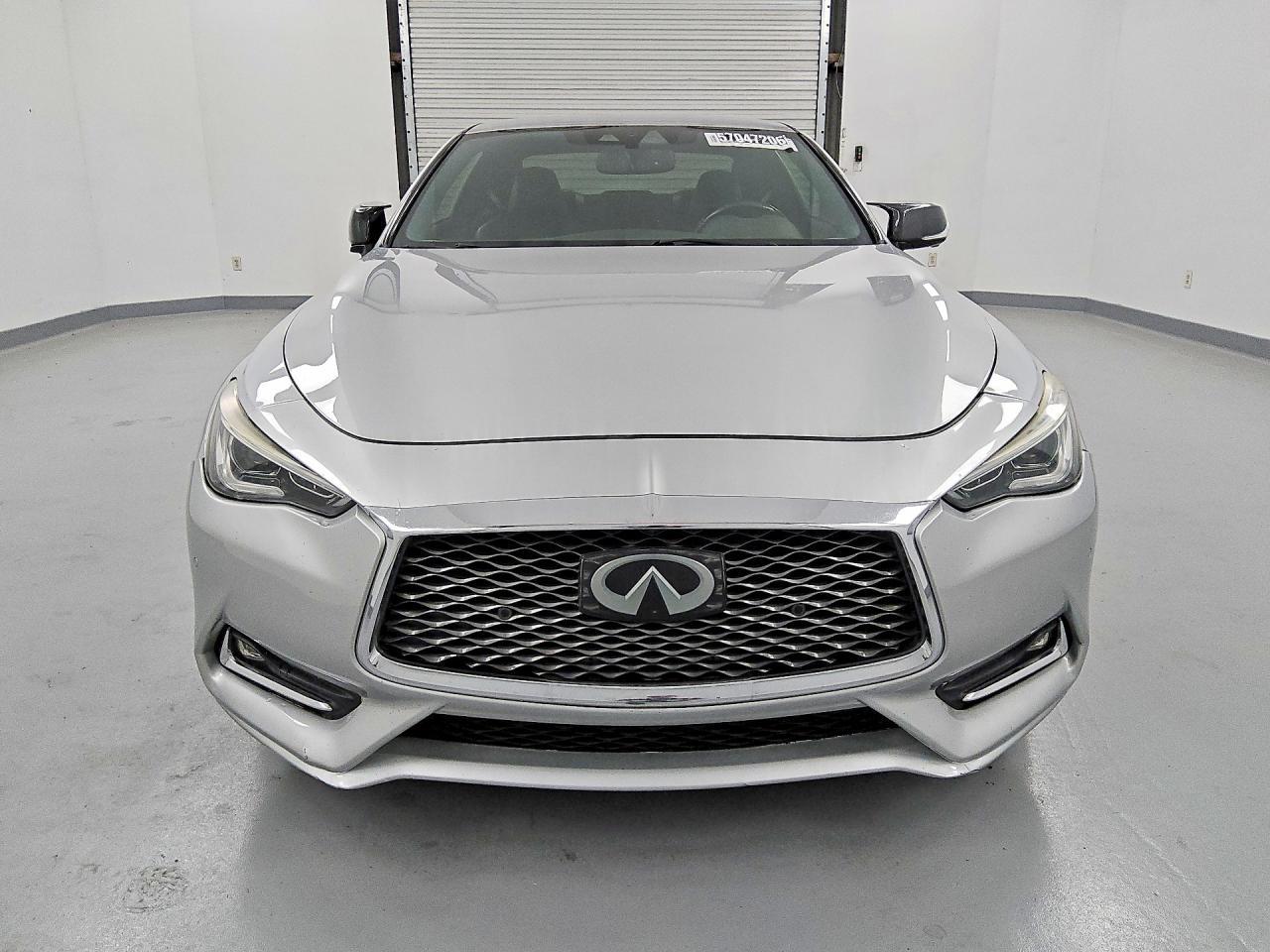2017 Infiniti Q60 Red Sport 400 - zdjęcie 5