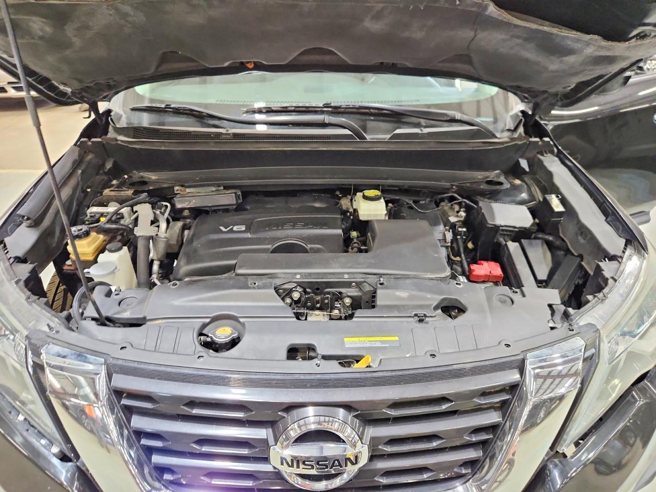 2017 Nissan Pathfinder S - zdjęcie 12