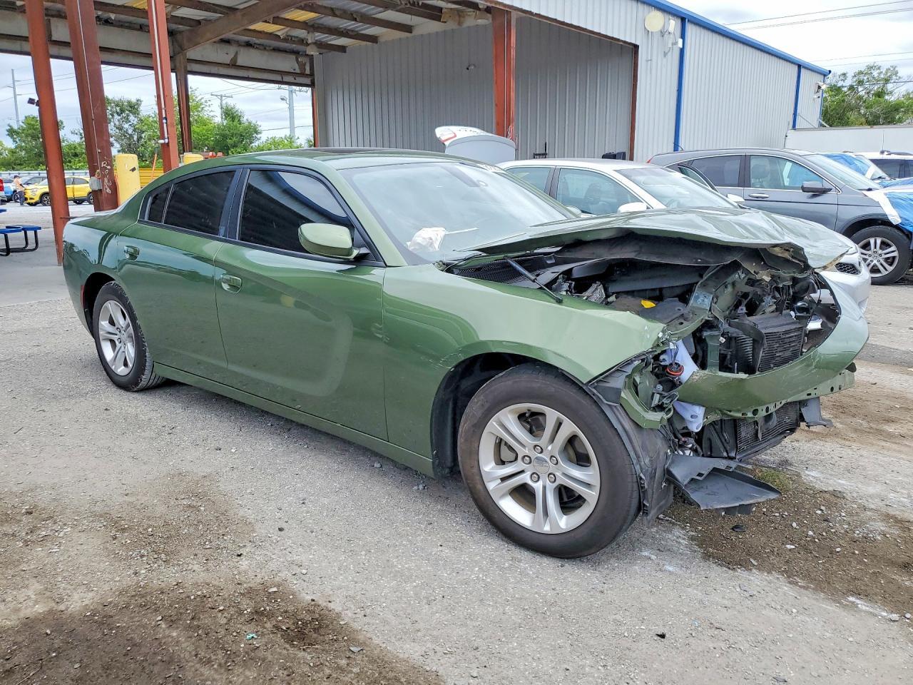 2021 Dodge Charger Sxt - zdjęcie 4