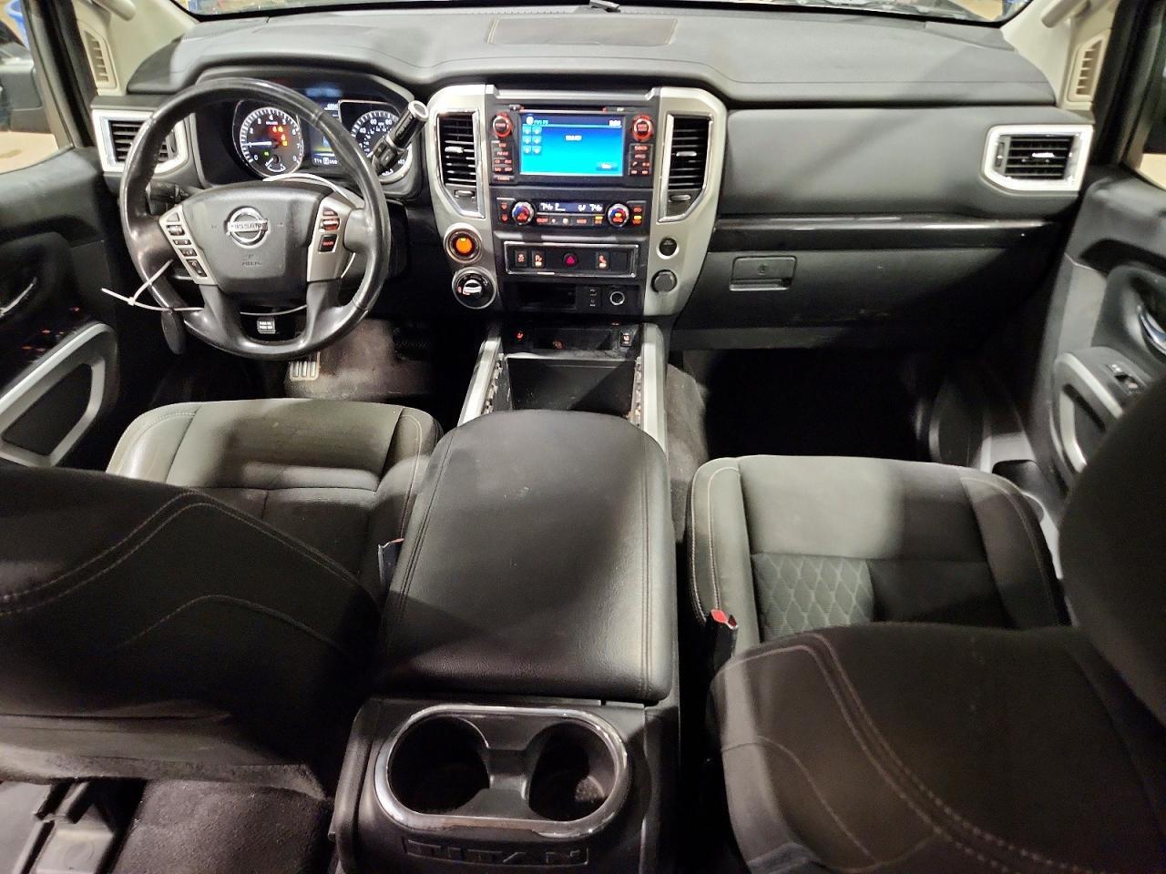 2018 Nissan Titan Sv - zdjęcie 8