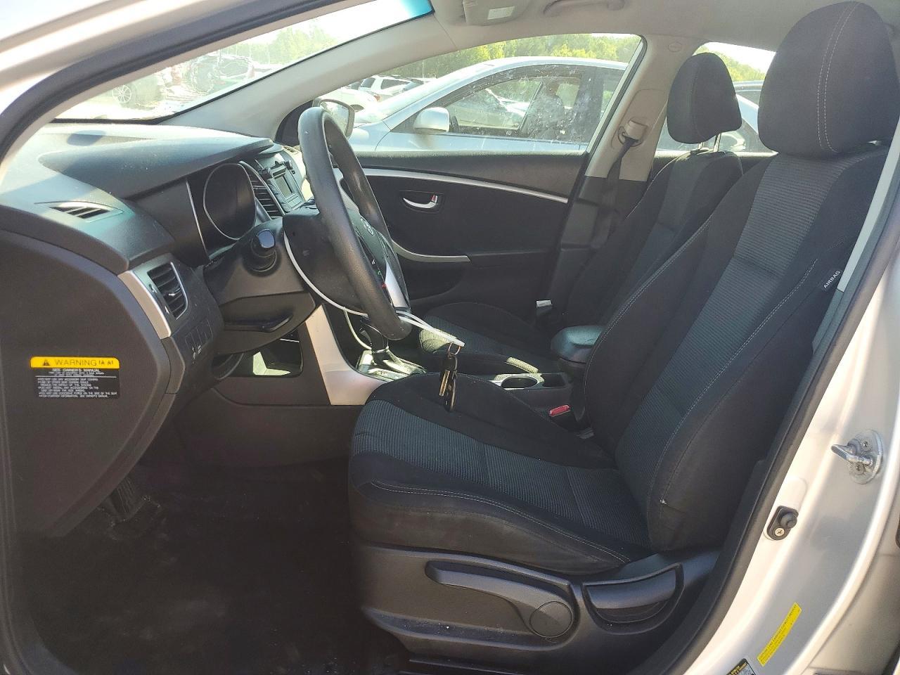 2016 Hyundai Elantra Gt Base - zdjęcie 7