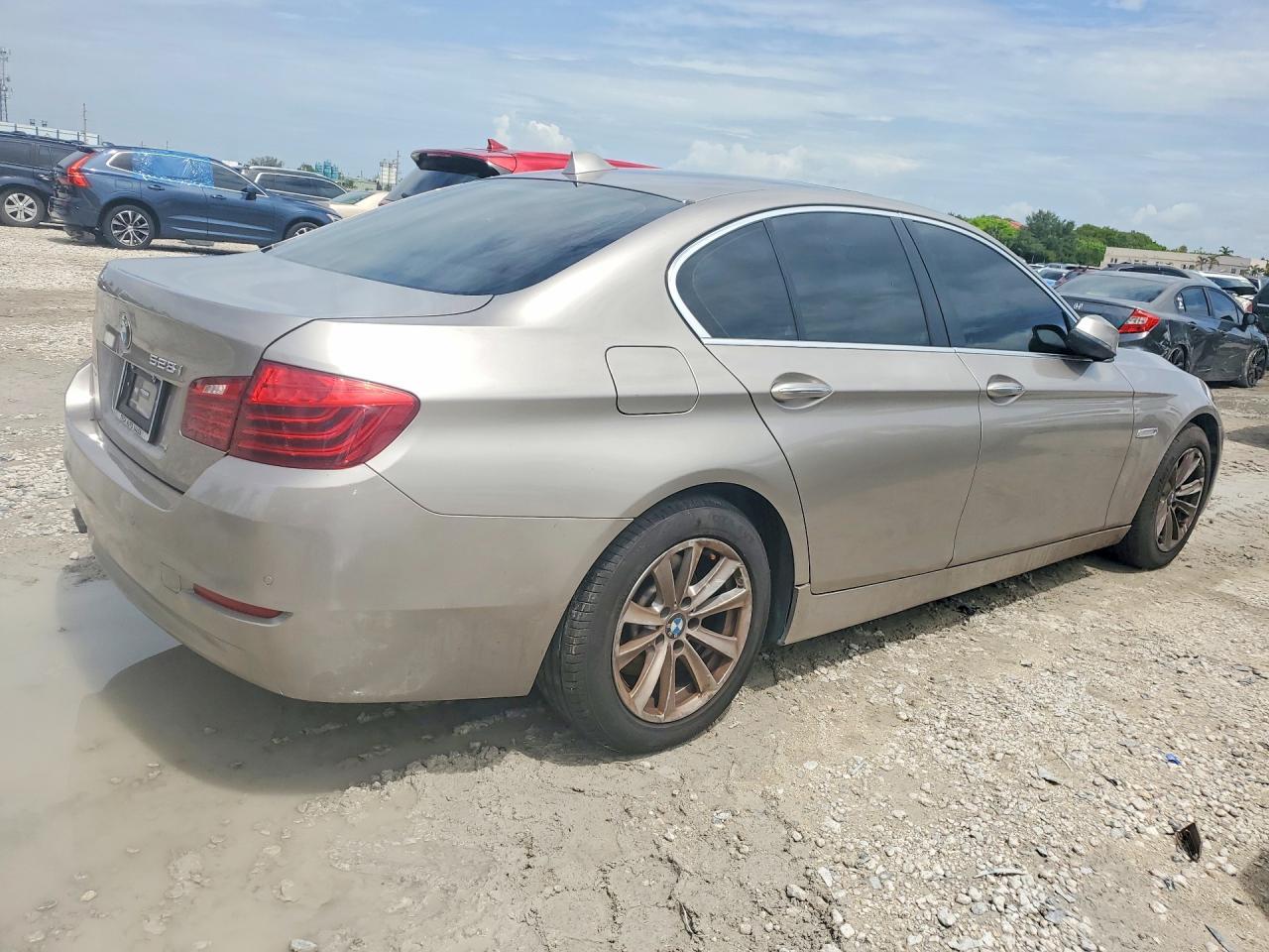 2015 BMW 528 I - zdjęcie 3