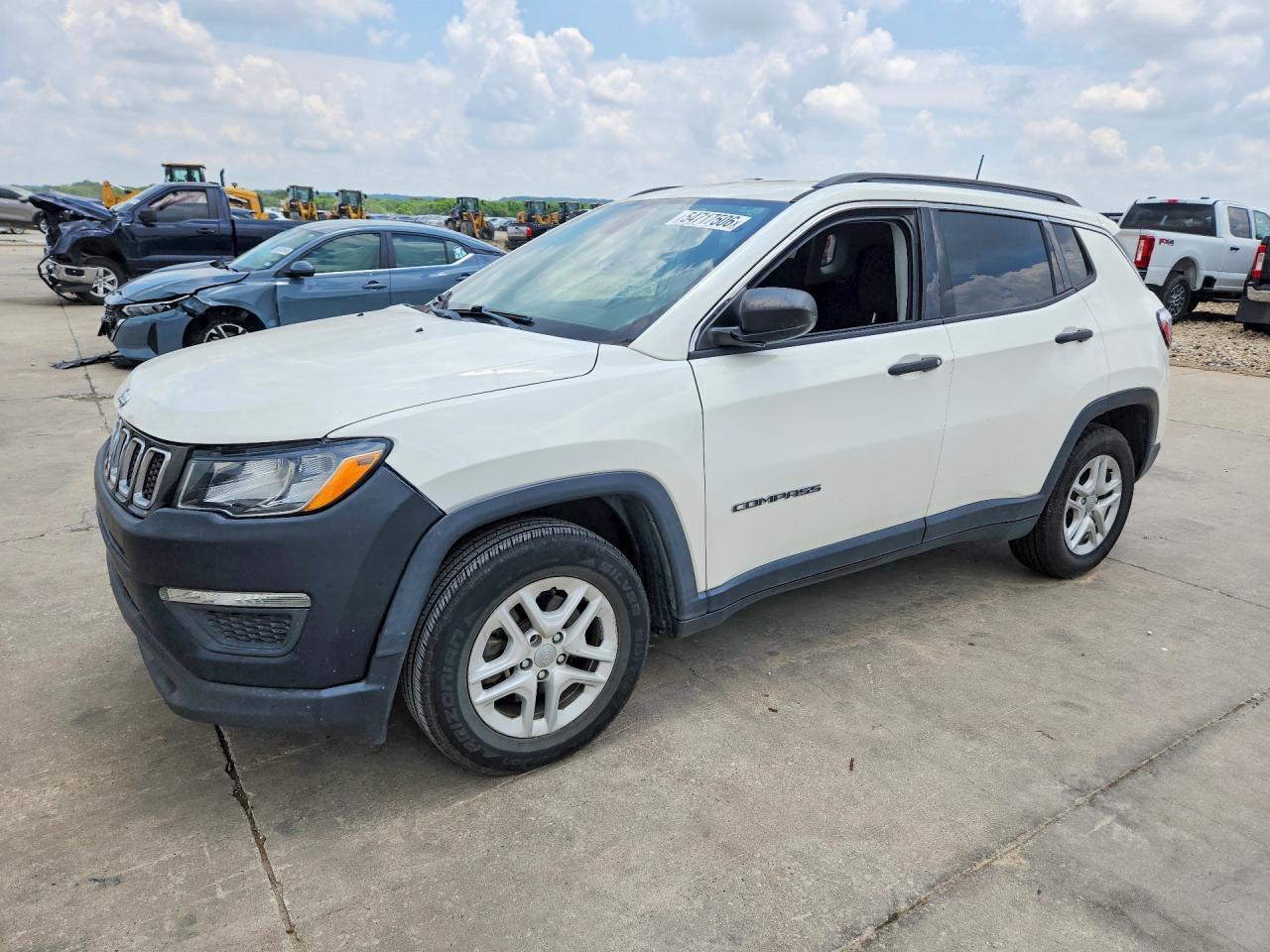 2019 Jeep Compass Sport - zdjęcie główne