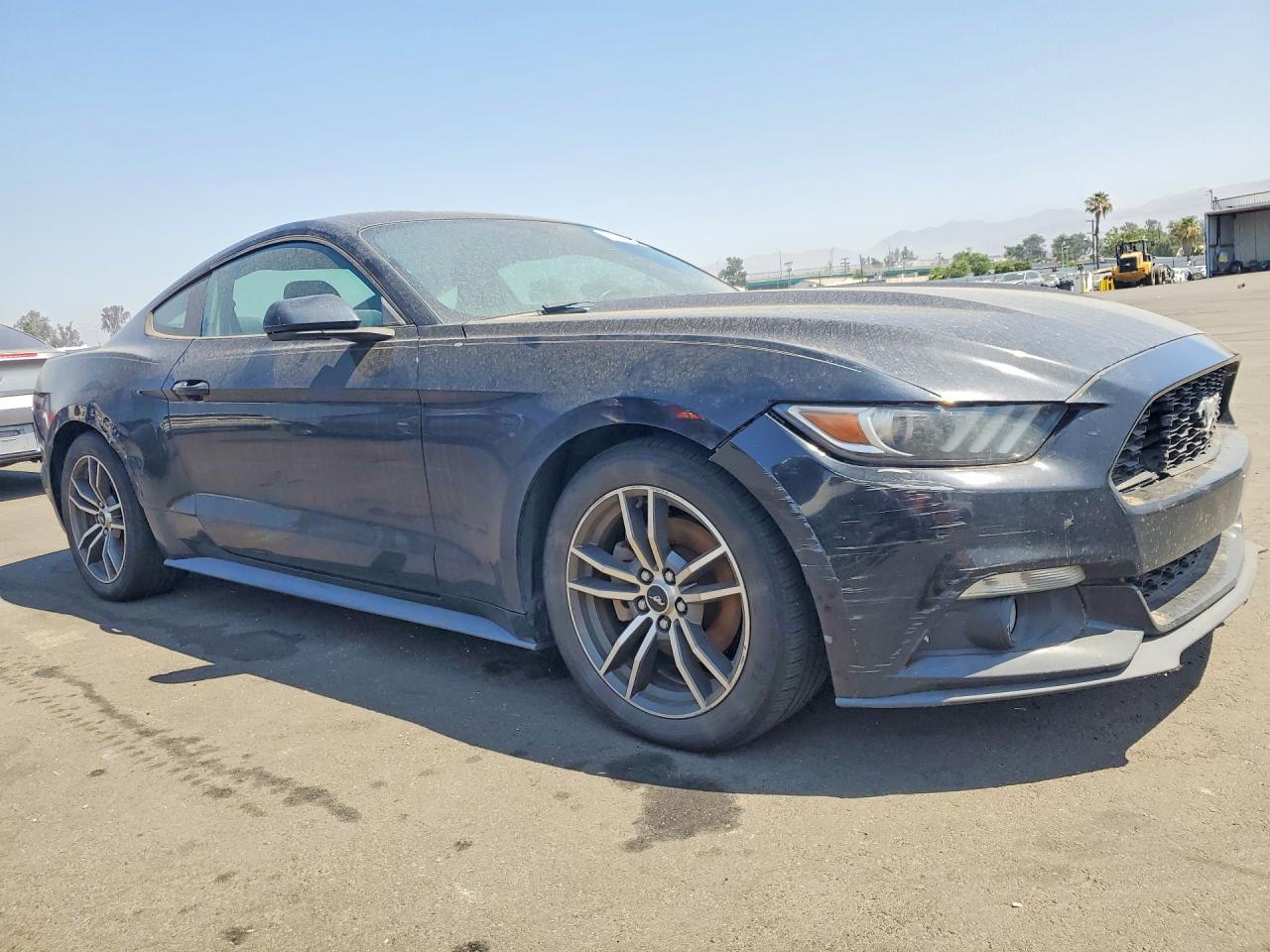 2017 Ford Mustang - zdjęcie 4