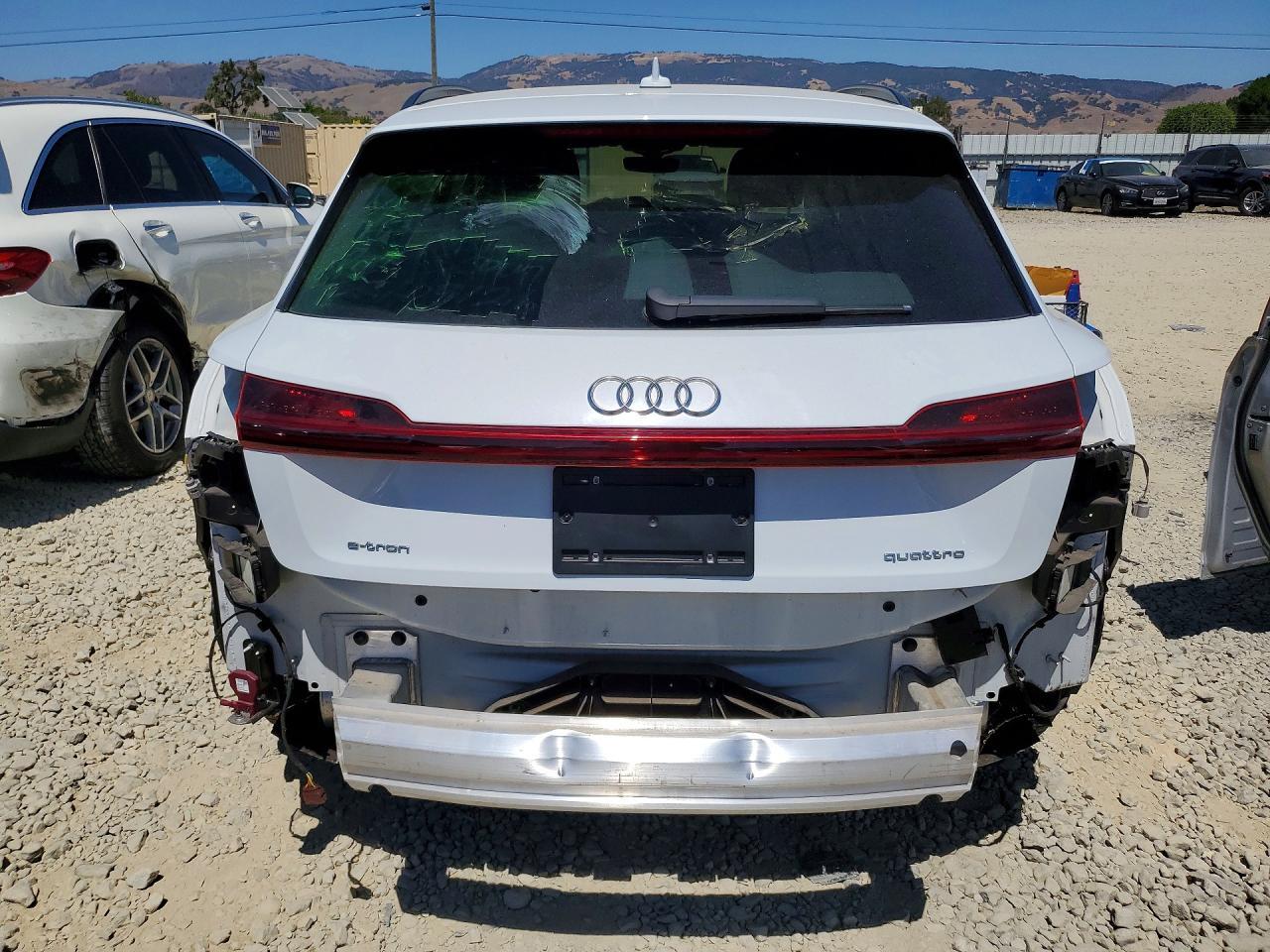 2021 Audi E-Tron Premium - zdjęcie 6