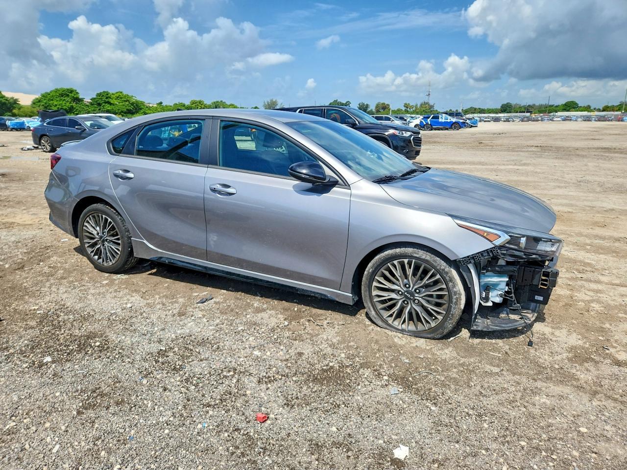 2023 Kia Forte Gt Line - zdjęcie 4
