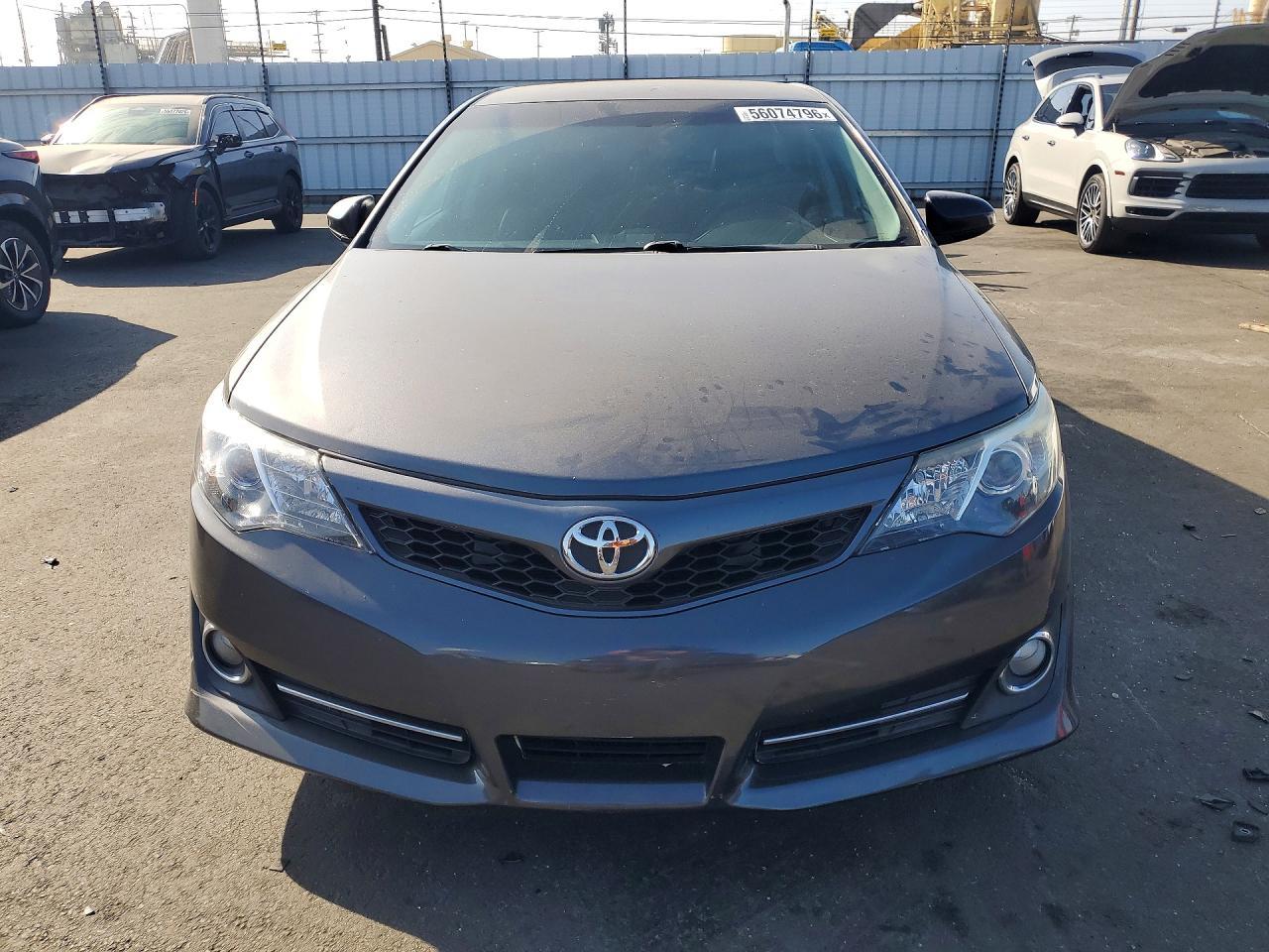 2014 Toyota Camry Se - zdjęcie 5