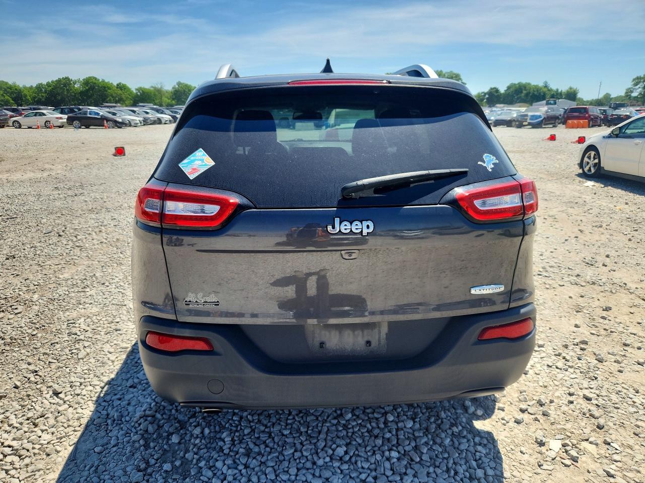 2017 Jeep Cherokee Latitude - zdjęcie 6