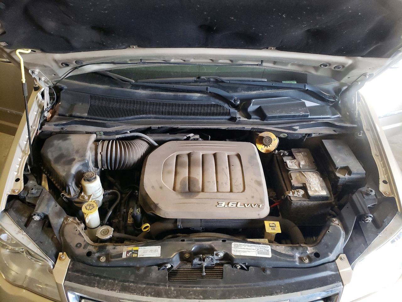 2015 Chrysler Town & Country Touring L - zdjęcie 12