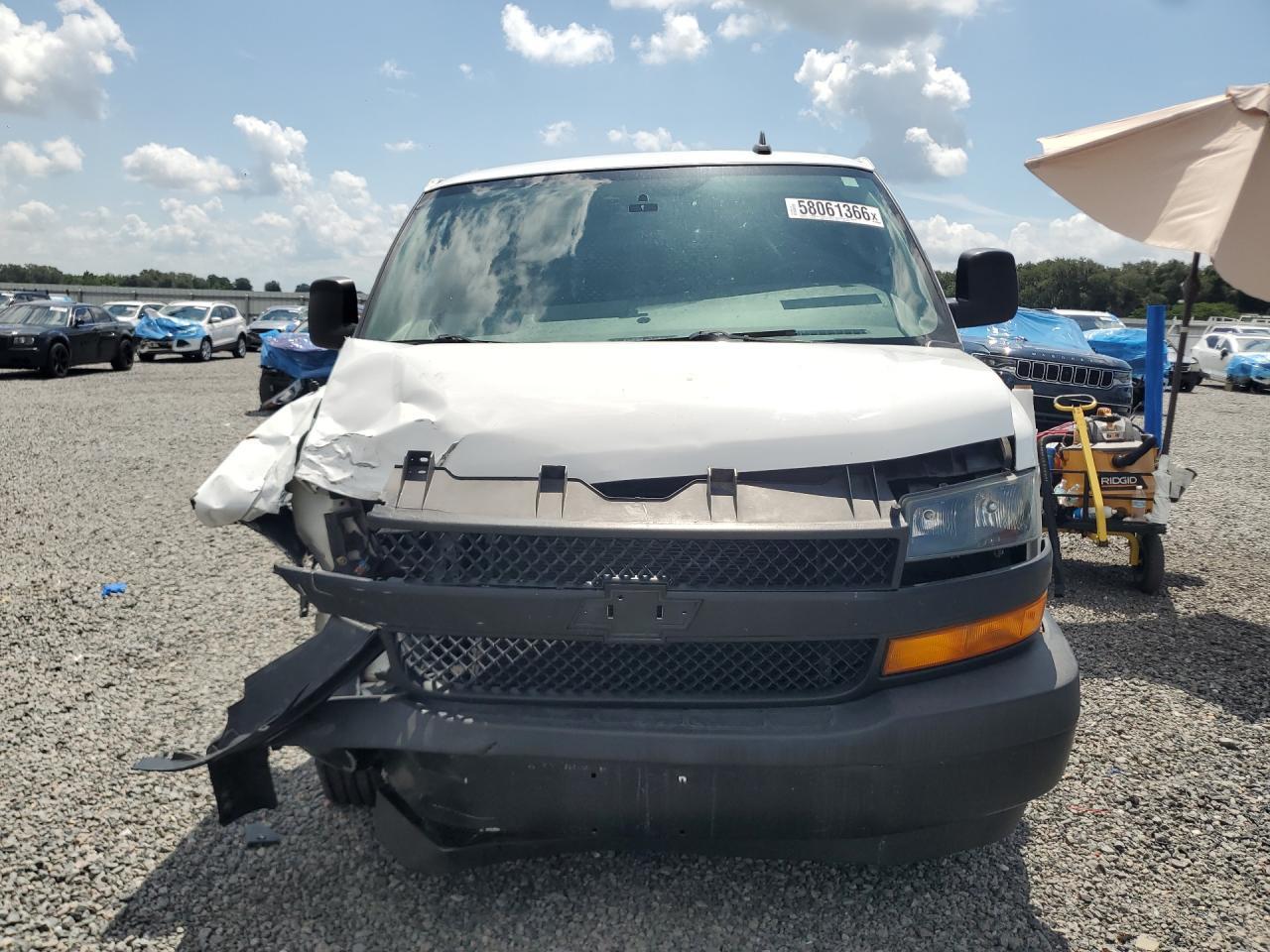 2018 Chevrolet Express G2500 - zdjęcie 5