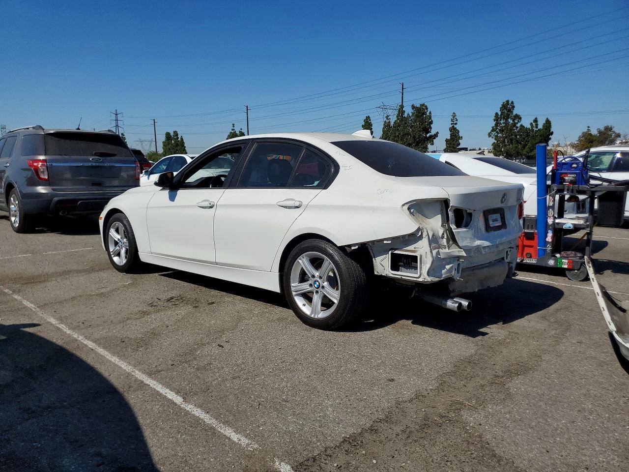 BMW Seria 3 - zdjęcie 2