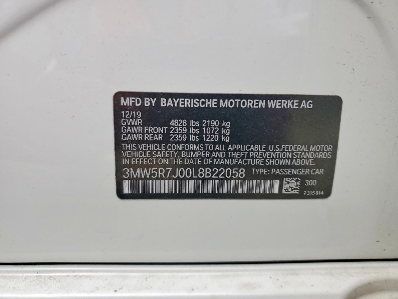 2020 BMW Seria 3 330i - zdjęcie 12