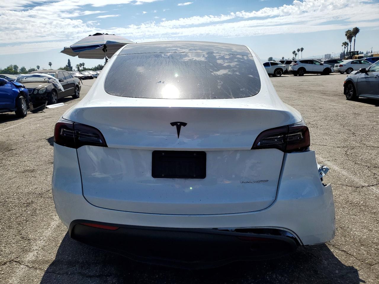 2023 Tesla Model Y - zdjęcie 6